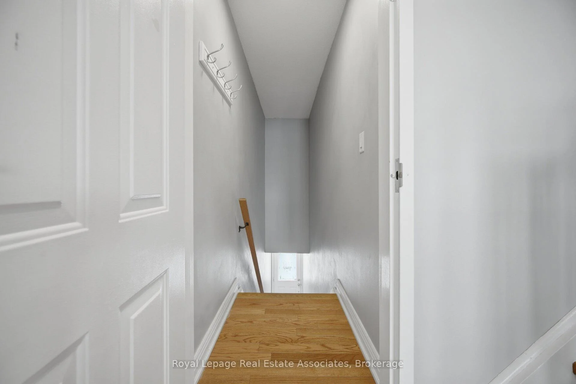 Photo 3 of 192 Louisbourg Way, Markham, Greensborough — HOMEH