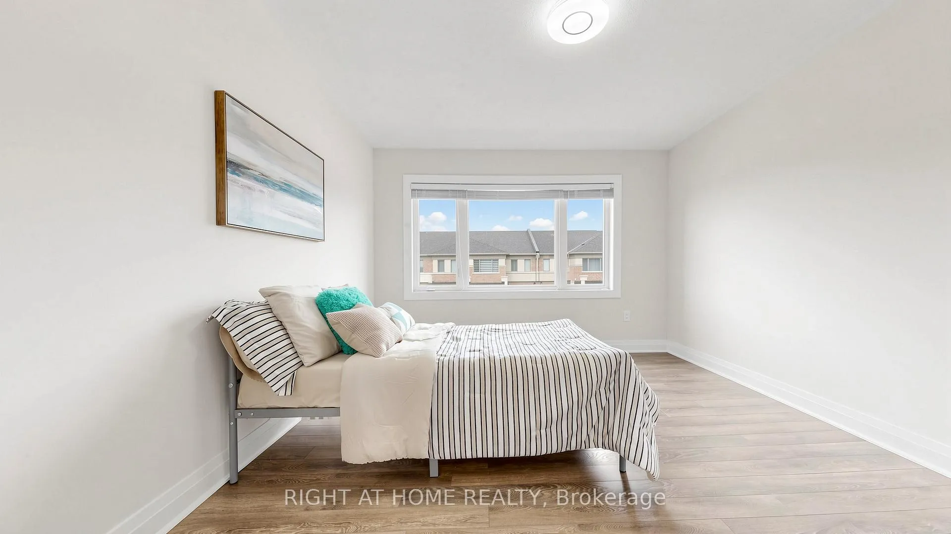 Photo 33 of 3209 Chimney Swift Crescent, Pickering, Rural Pickering — HOMEH
