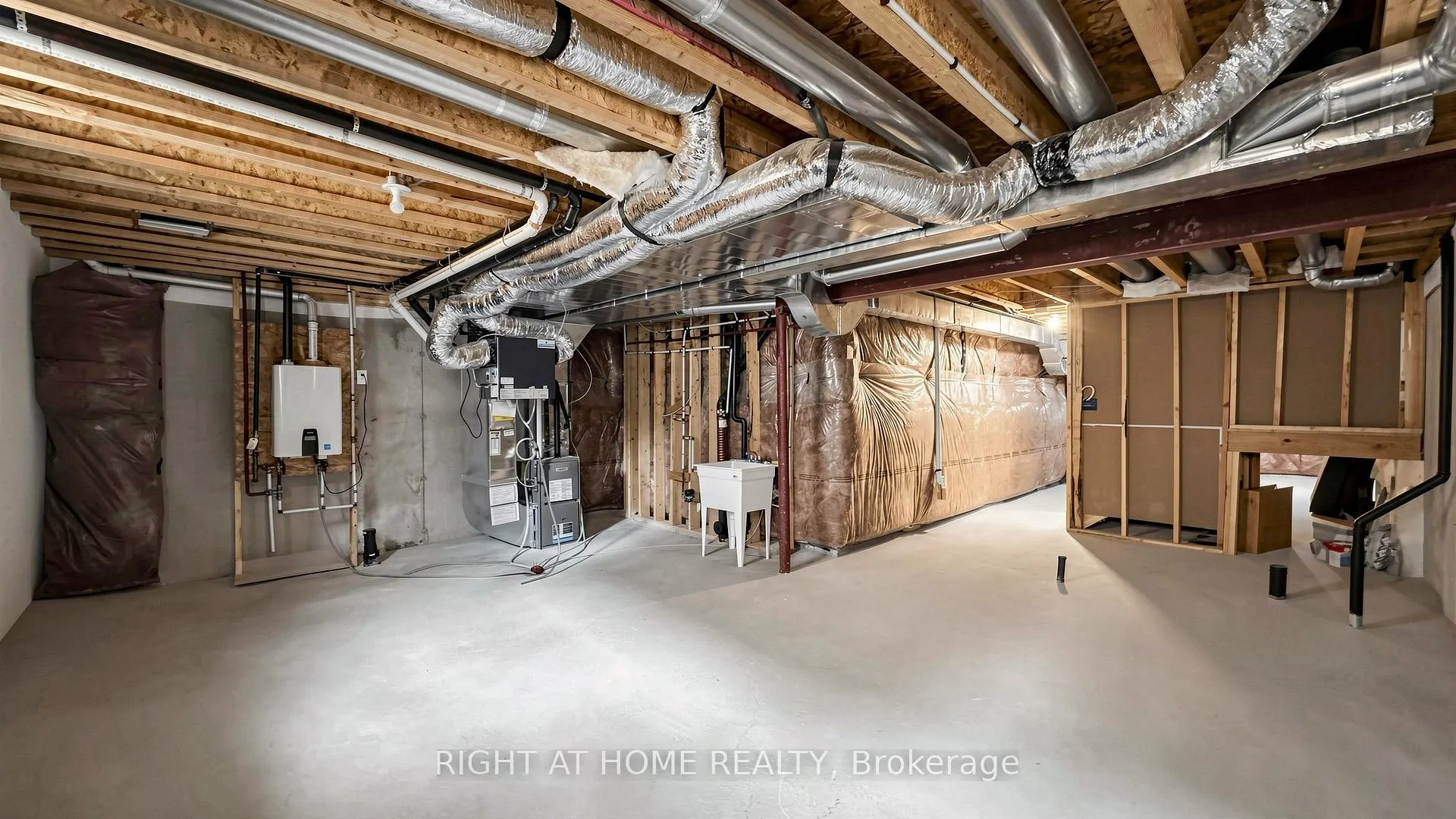 Photo 41 of 3209 Chimney Swift Crescent, Pickering, Rural Pickering — HOMEH