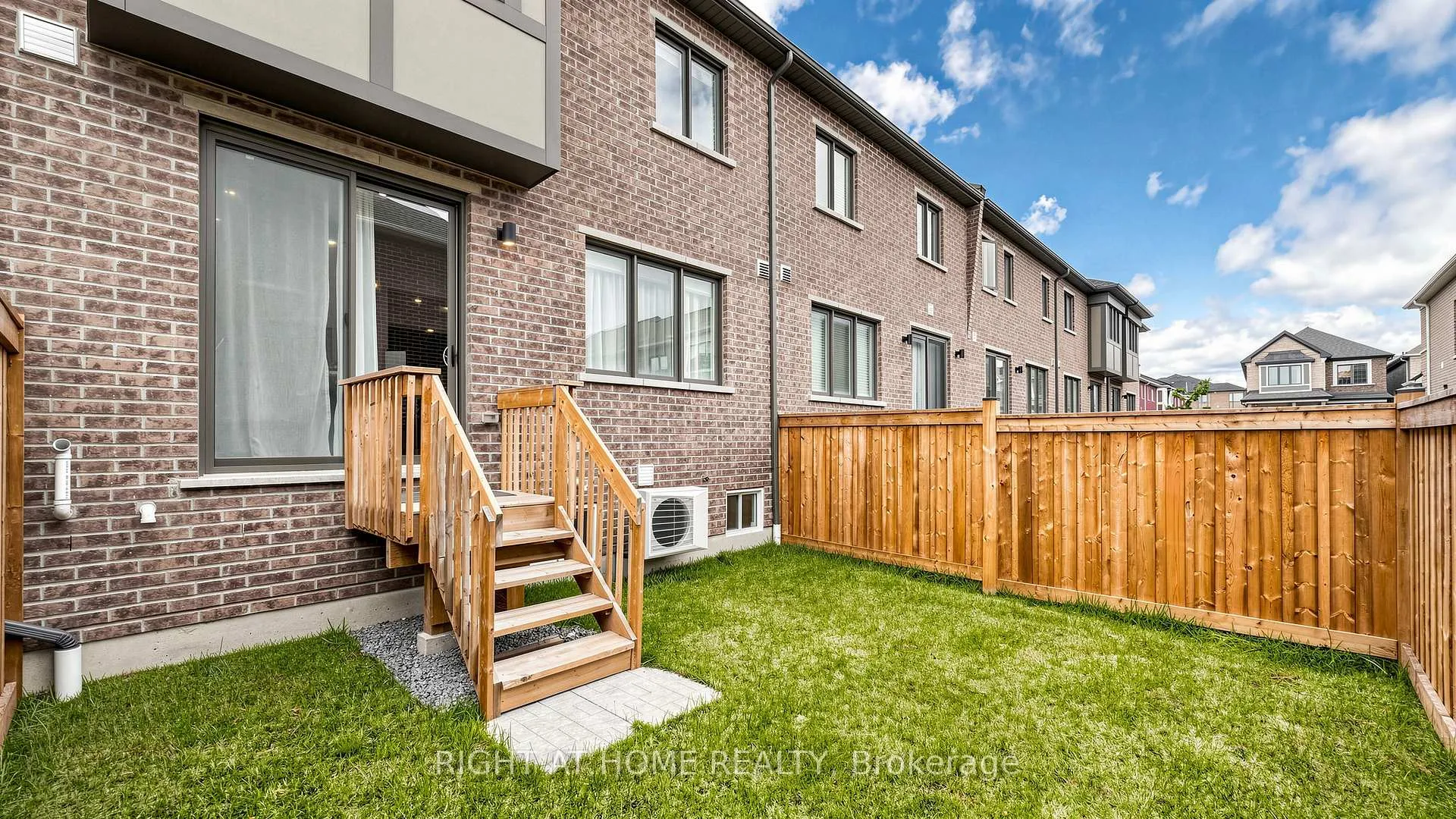 Photo 46 of 3209 Chimney Swift Crescent, Pickering, Rural Pickering — HOMEH