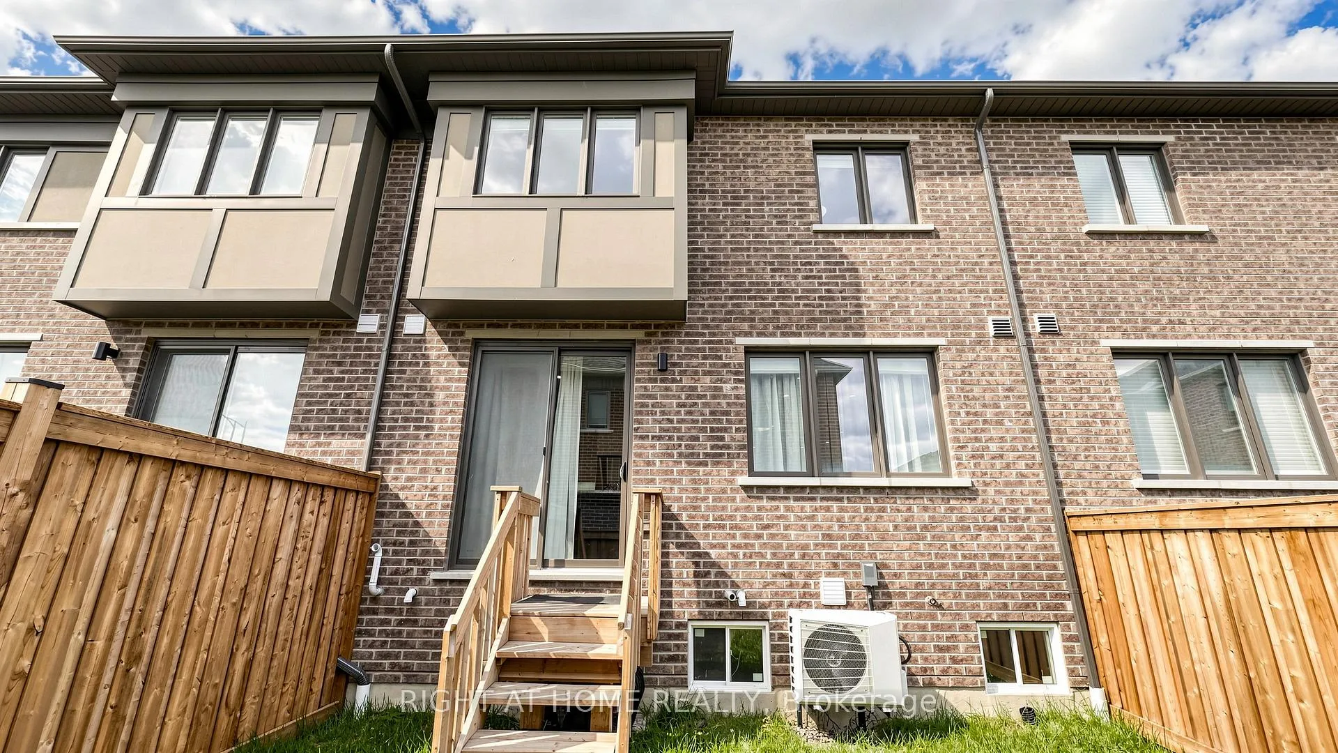 Photo 47 of 3209 Chimney Swift Crescent, Pickering, Rural Pickering — HOMEH