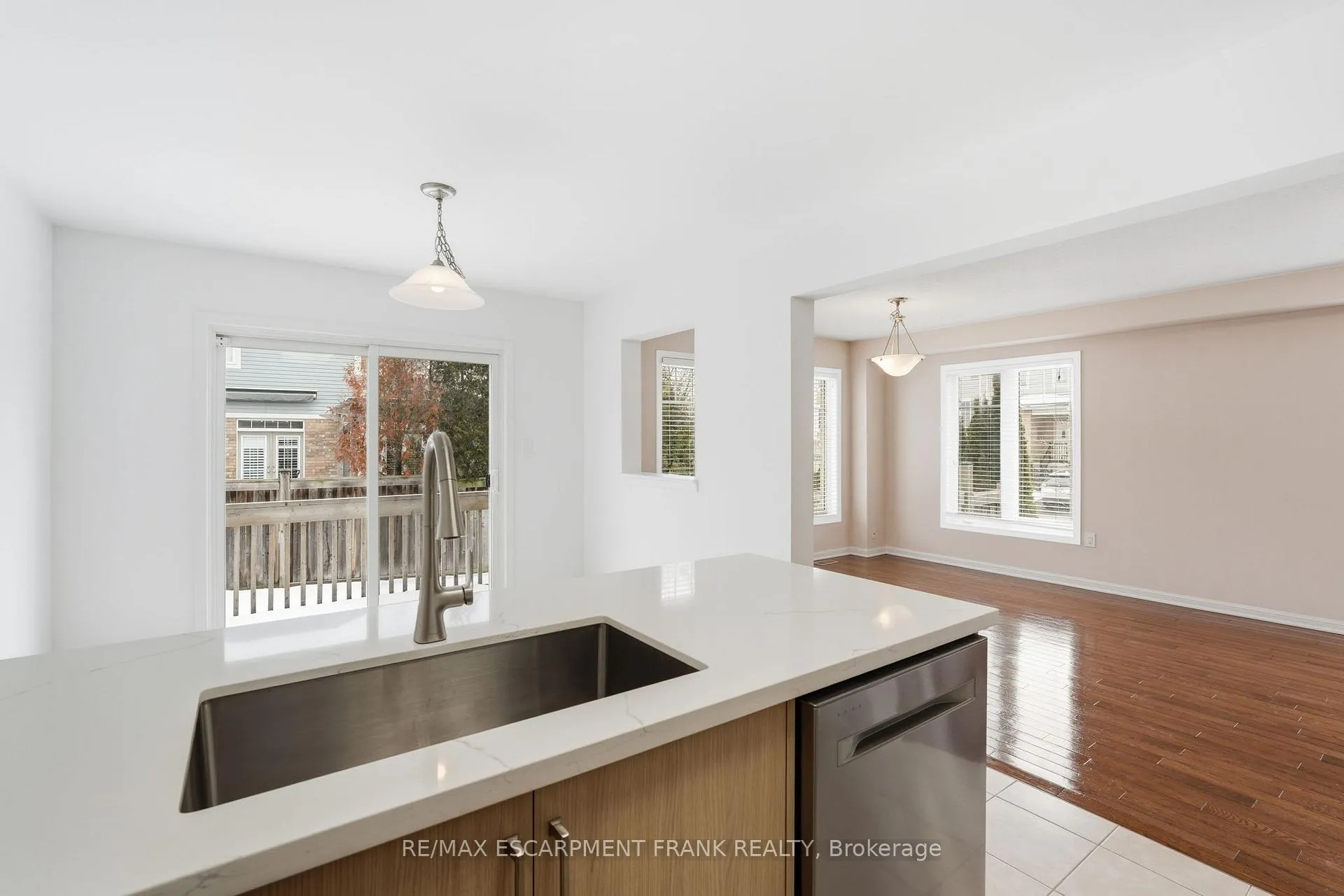 Photo 14 of 12 Emick Drive, Hamilton, Meadowlands — HOMEH