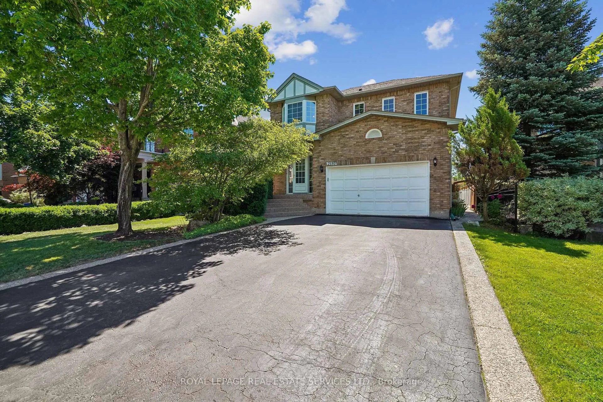 Photo 2 of 2150 Westmount Drive, Oakville, Westmount — HOMEH