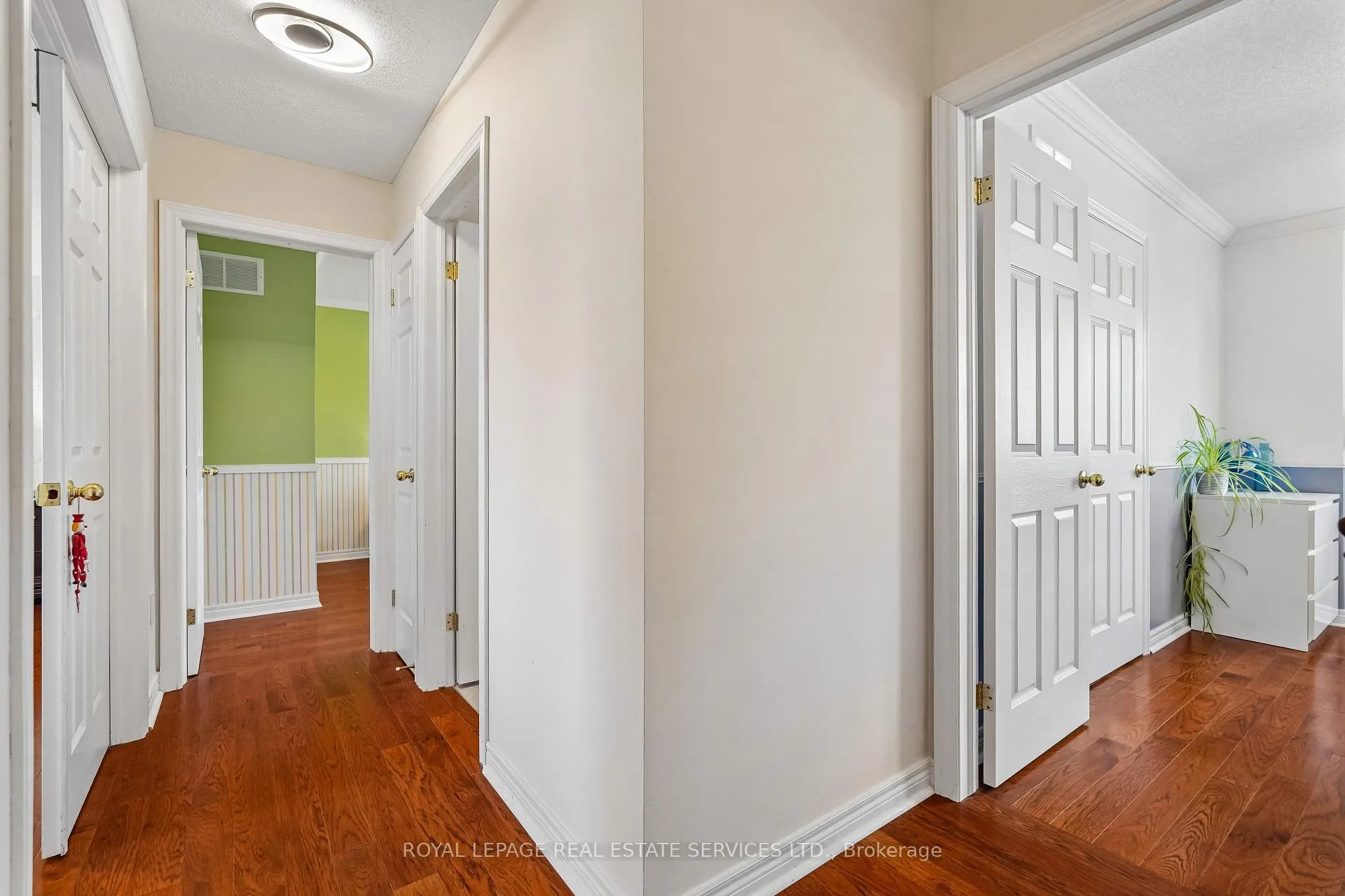 Photo 14 of 2150 Westmount Drive, Oakville, Westmount — HOMEH