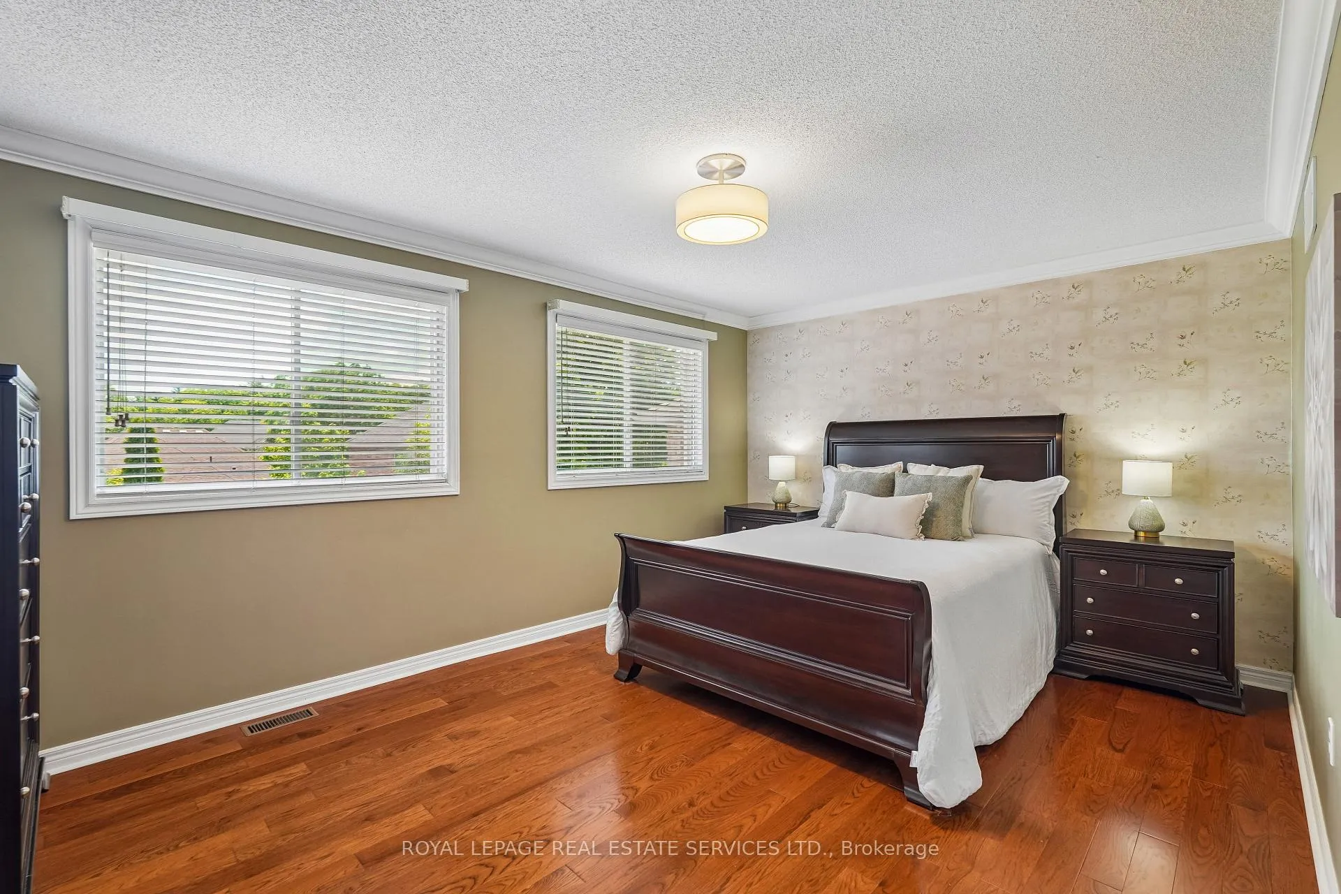 Photo 15 of 2150 Westmount Drive, Oakville, Westmount — HOMEH
