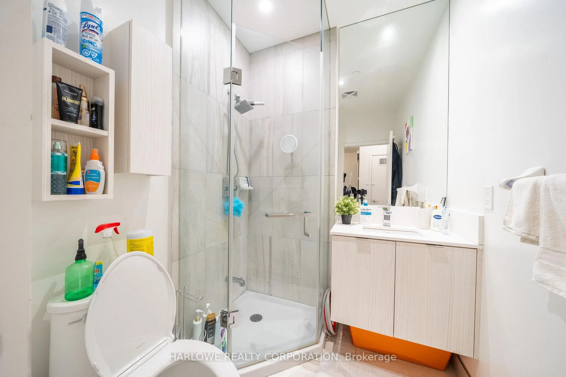 Photo 13 of Unit 502 NT, 99 Broadway Avenue, Toronto, Mount Pleasant West — HOMEH