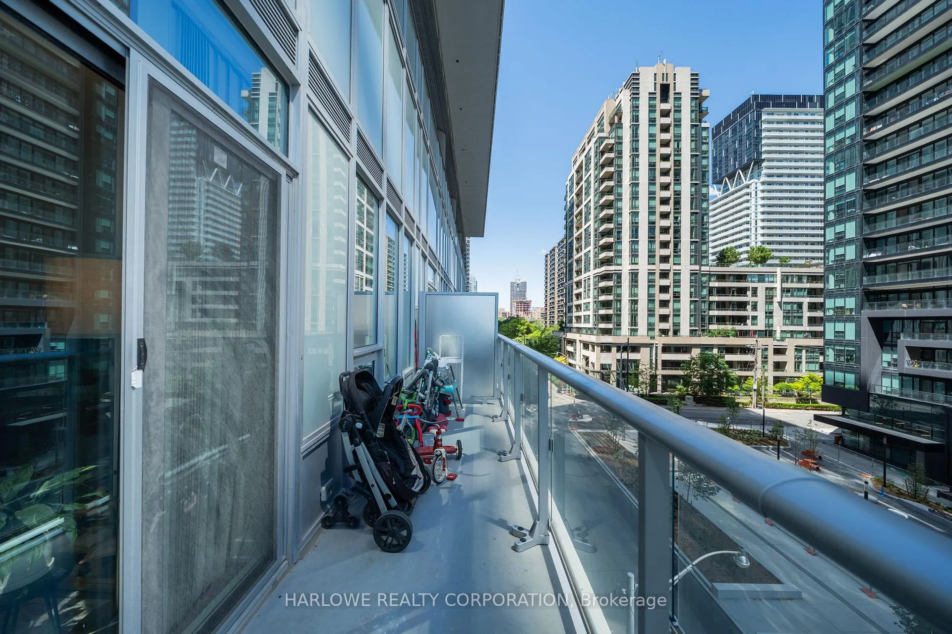 Photo 22 of Unit 502 NT, 99 Broadway Avenue, Toronto, Mount Pleasant West — HOMEH