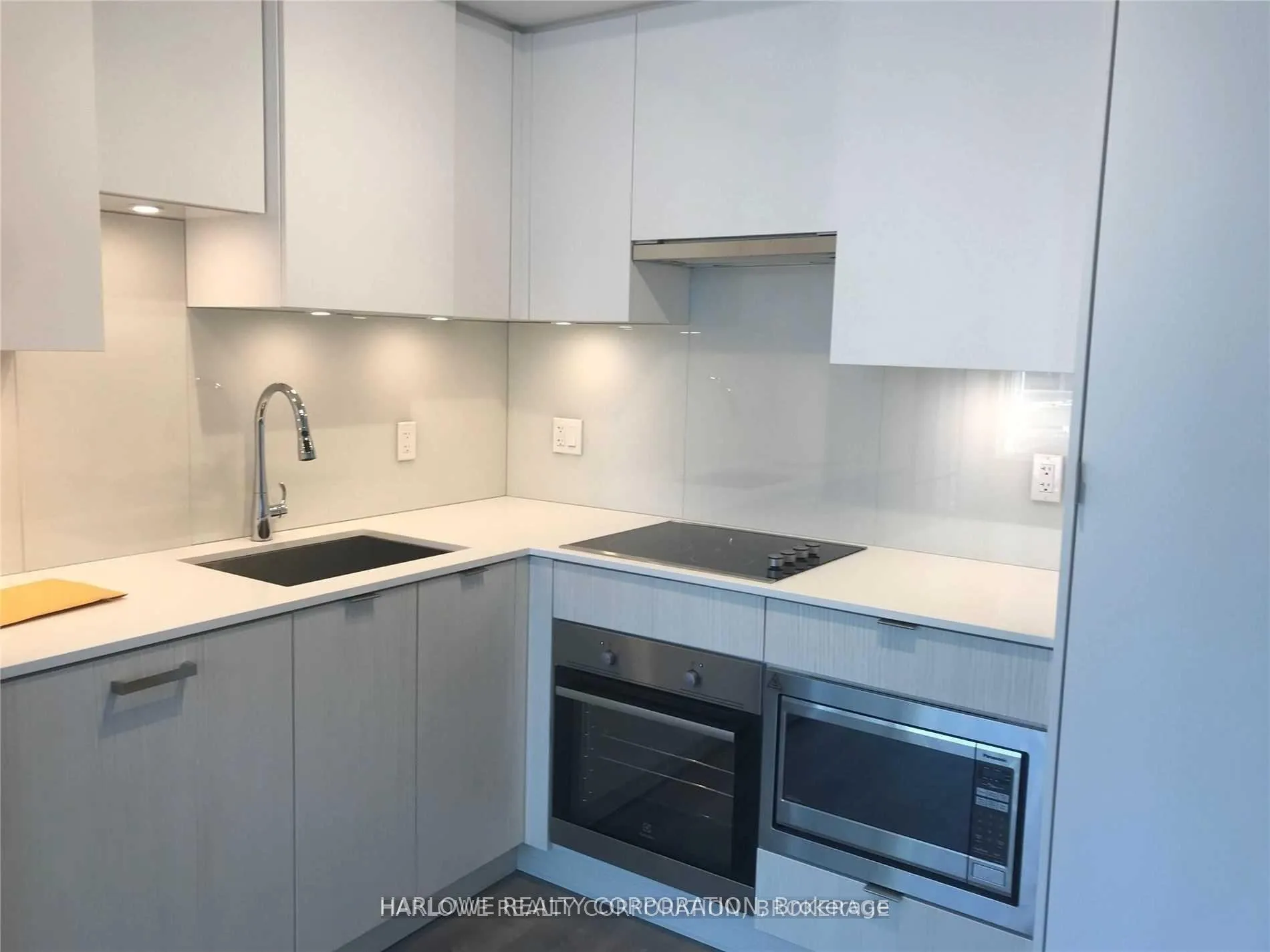 Photo 23 of Unit 502 NT, 99 Broadway Avenue, Toronto, Mount Pleasant West — HOMEH