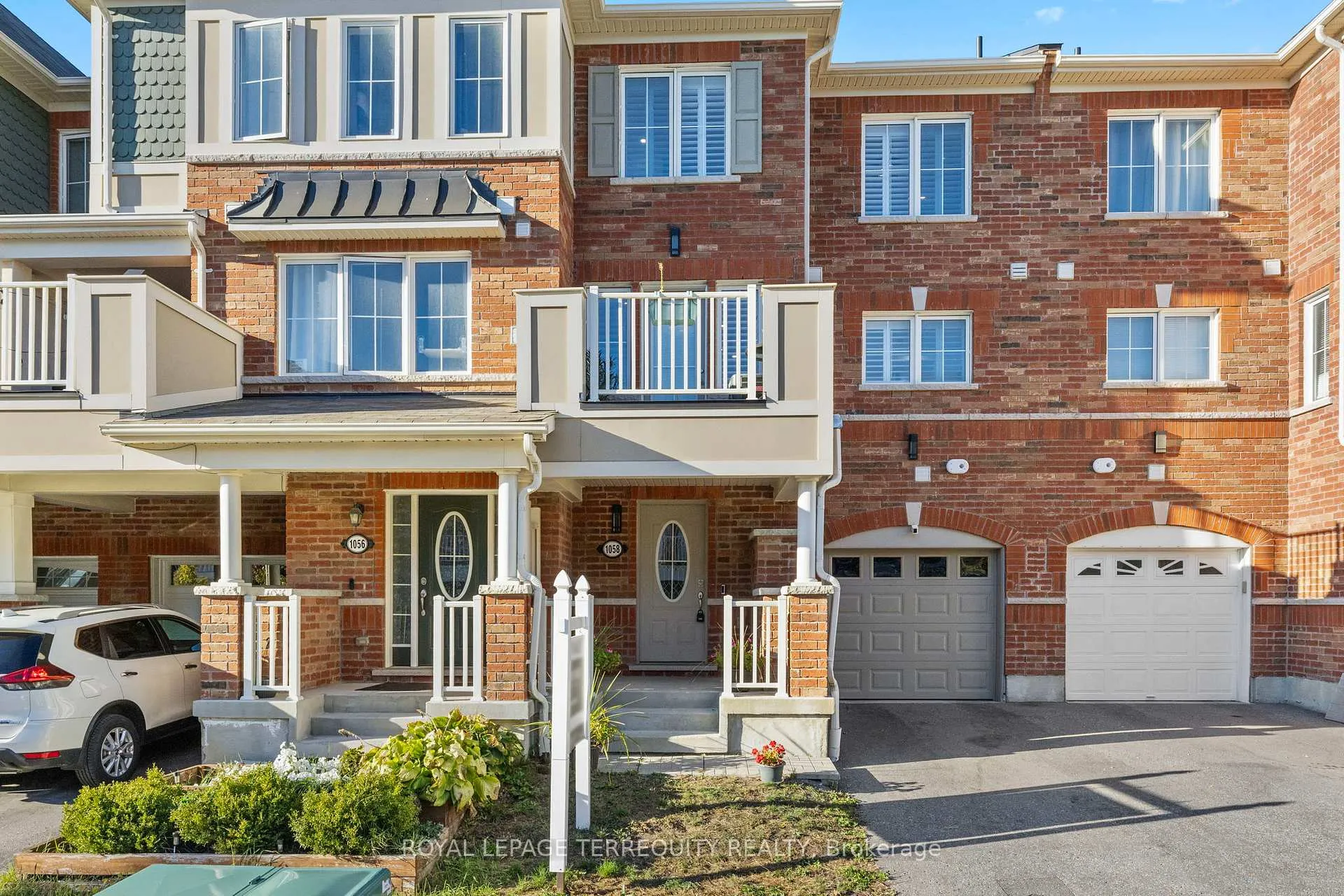 Photo 1 of 1058 Clipper Lane, Pickering, Rural Pickering — HOMEH