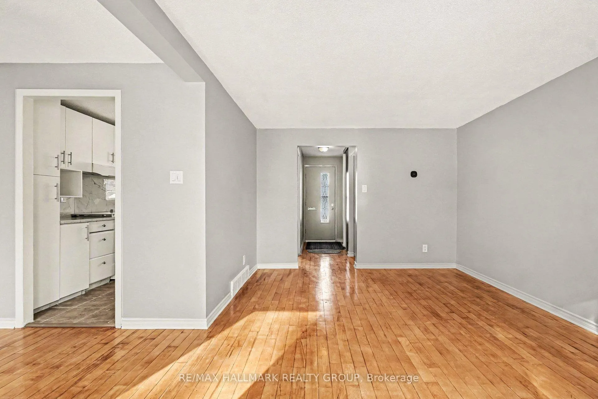 Photo 8 of Unit 55, 7846 Jeanne D'arc Boulevard, Ottawa, Convent Glen North — HOMEH