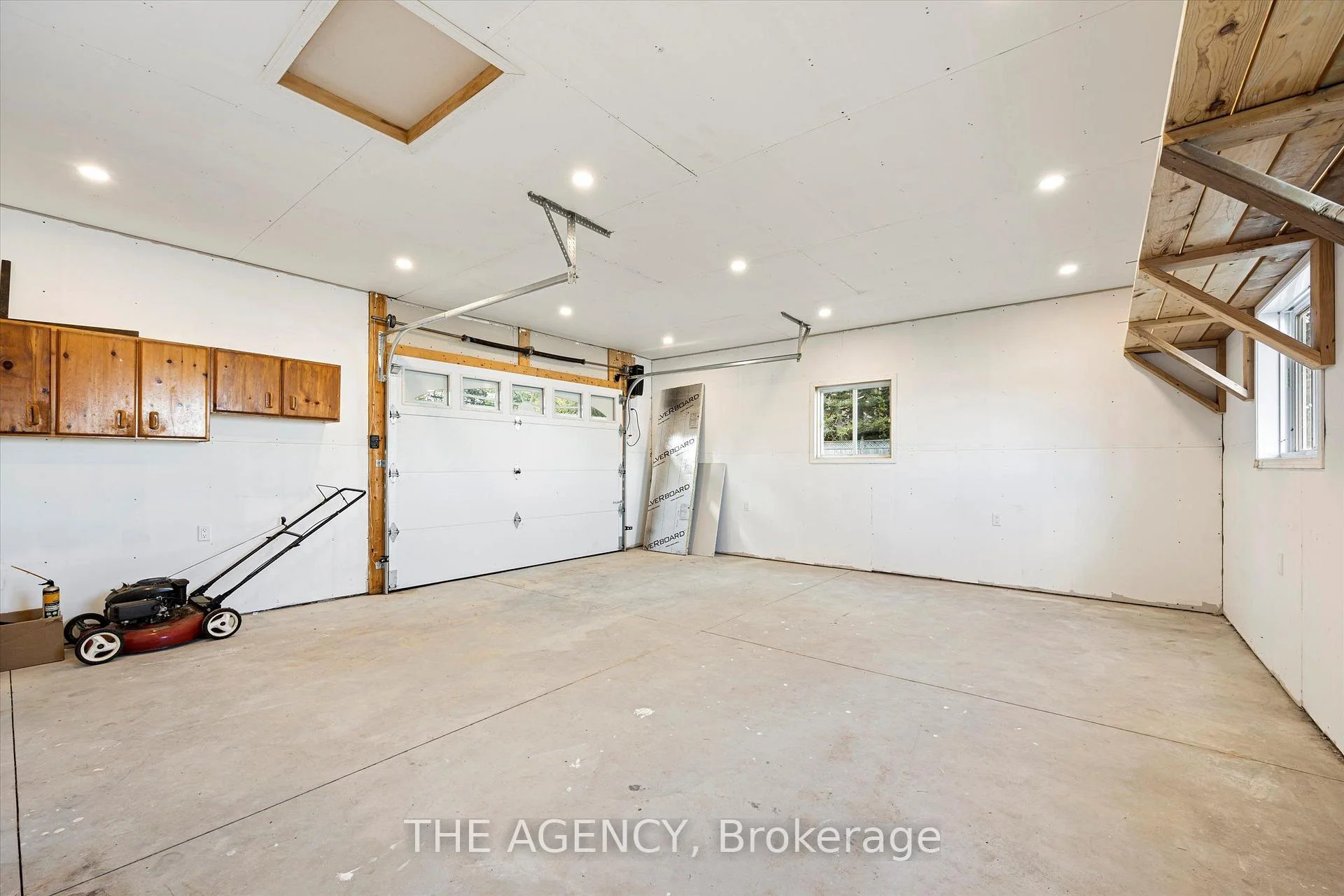 Photo 52 of 772 S Lake Bernard Road, Strong — HOMEH