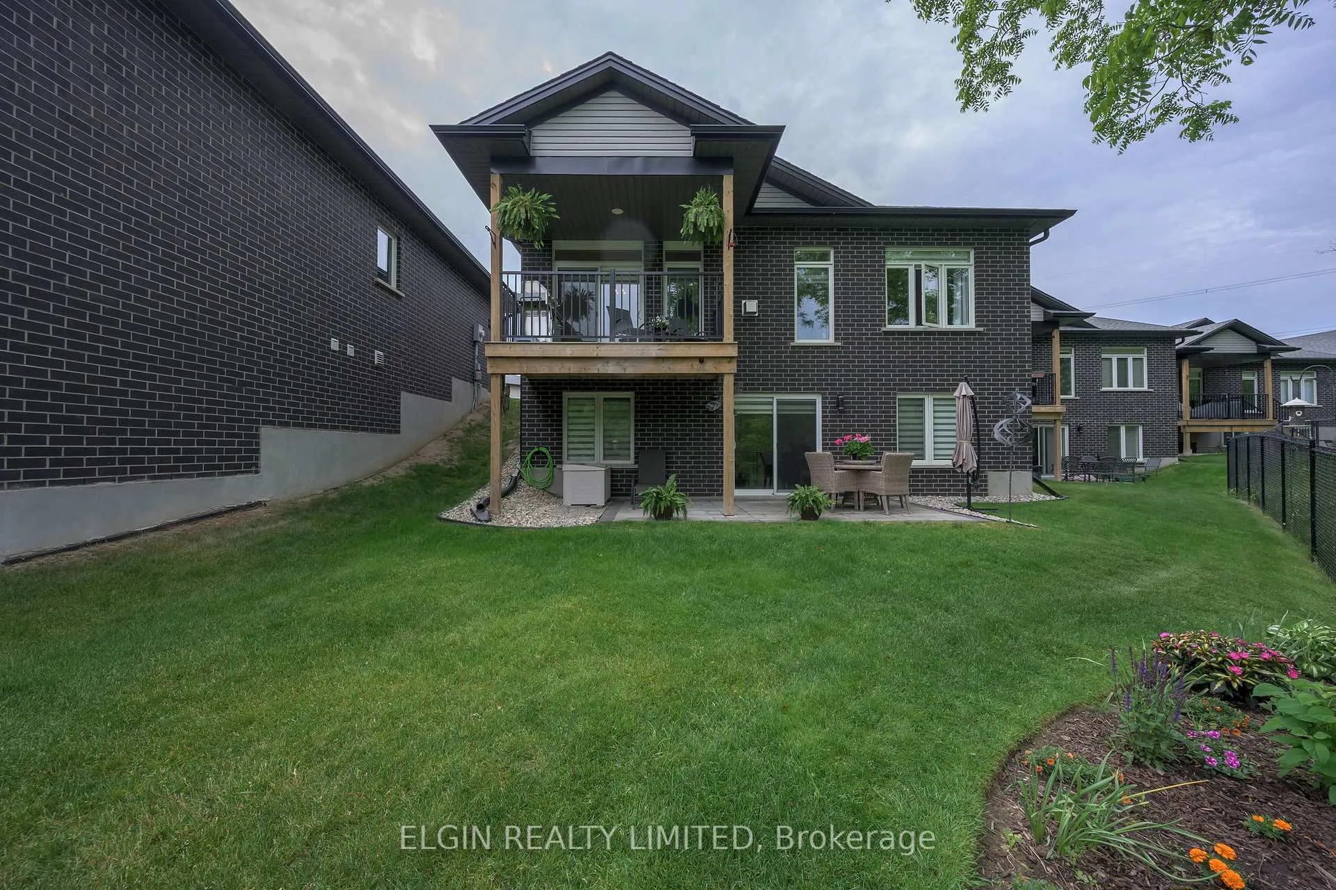 Photo 7 of 10-4 McPherson Court, Central Elgin, Lynhurst — HOMEH