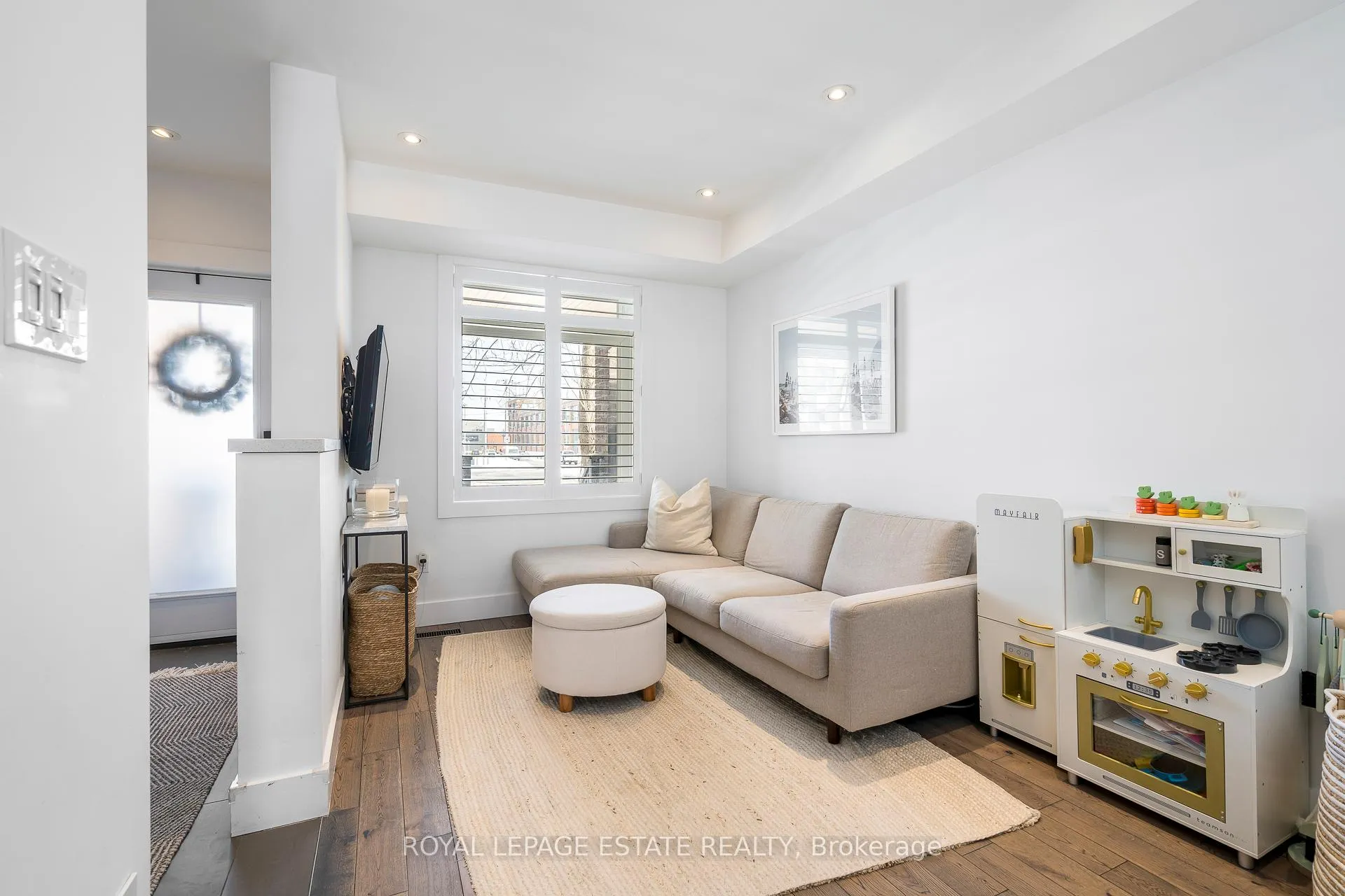 Photo 4 of 2 Rushbrooke Avenue, Toronto, South Riverdale — HOMEH