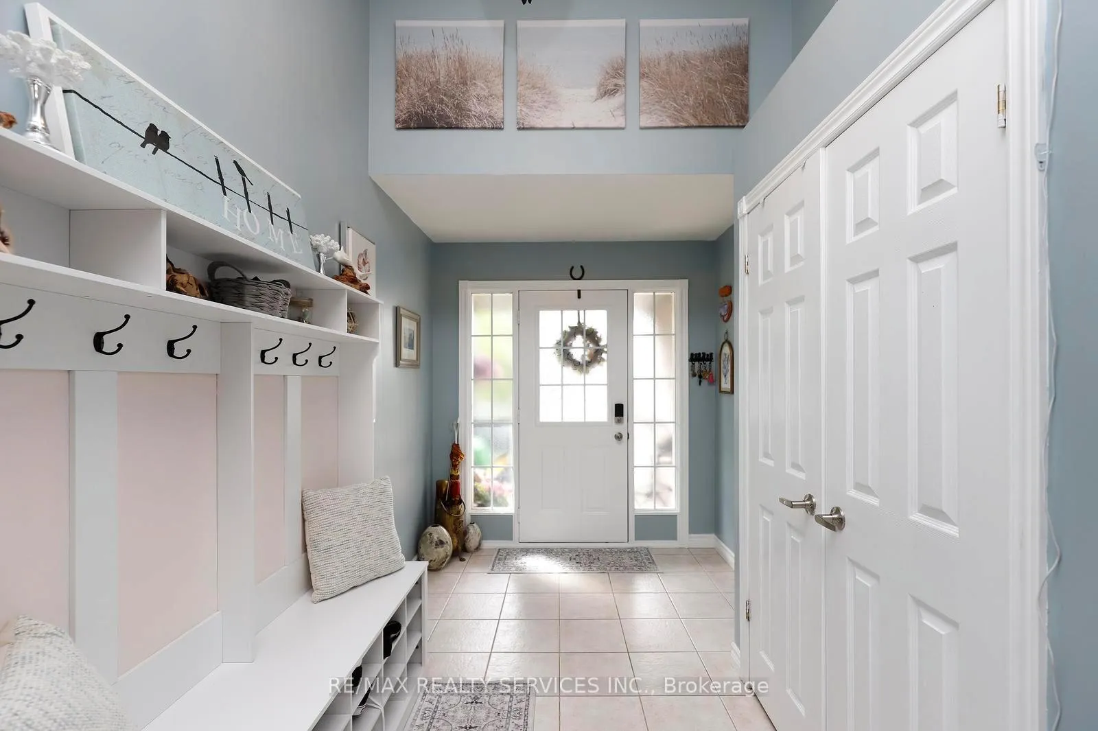 Photo 5 of 101 Glengarry Road, Orangeville — HOMEH