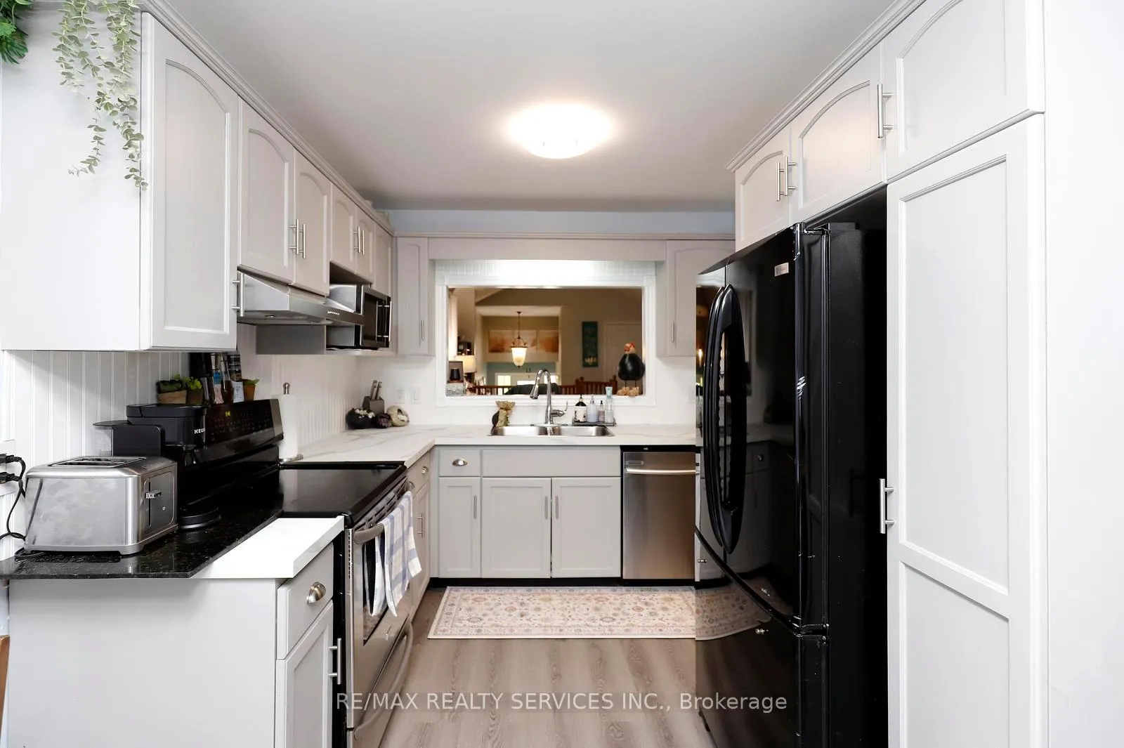 Photo 16 of 101 Glengarry Road, Orangeville — HOMEH
