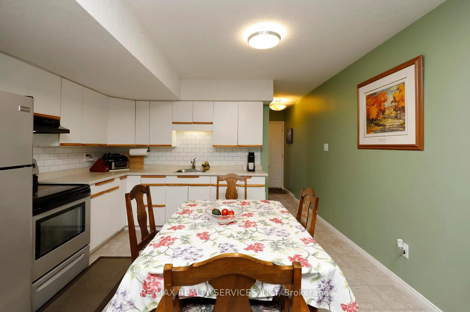 Photo 26 of 101 Glengarry Road, Orangeville — HOMEH
