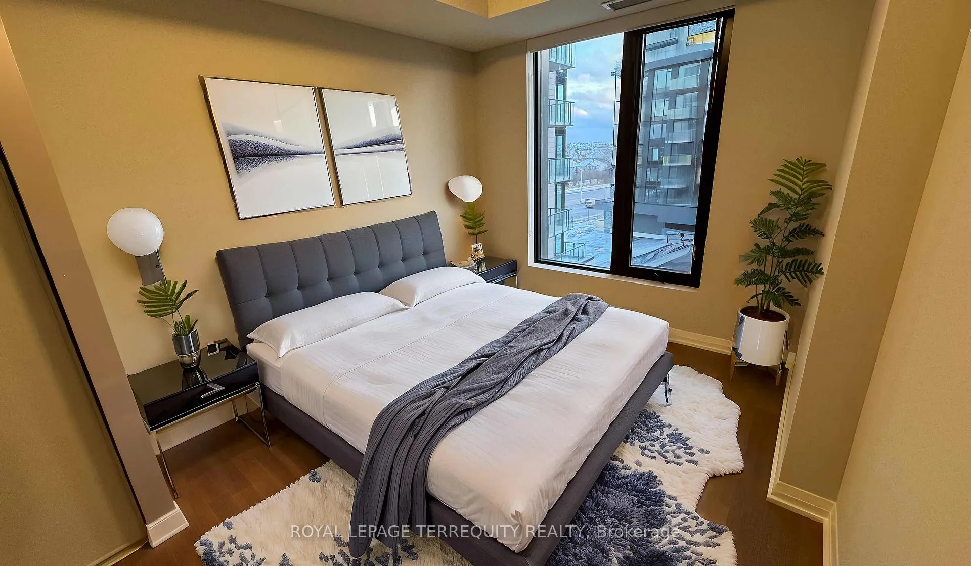 Photo 5 of Unit 403, 1415 Dundas Street E, Oakville, Joshua Meadows — HOMEH