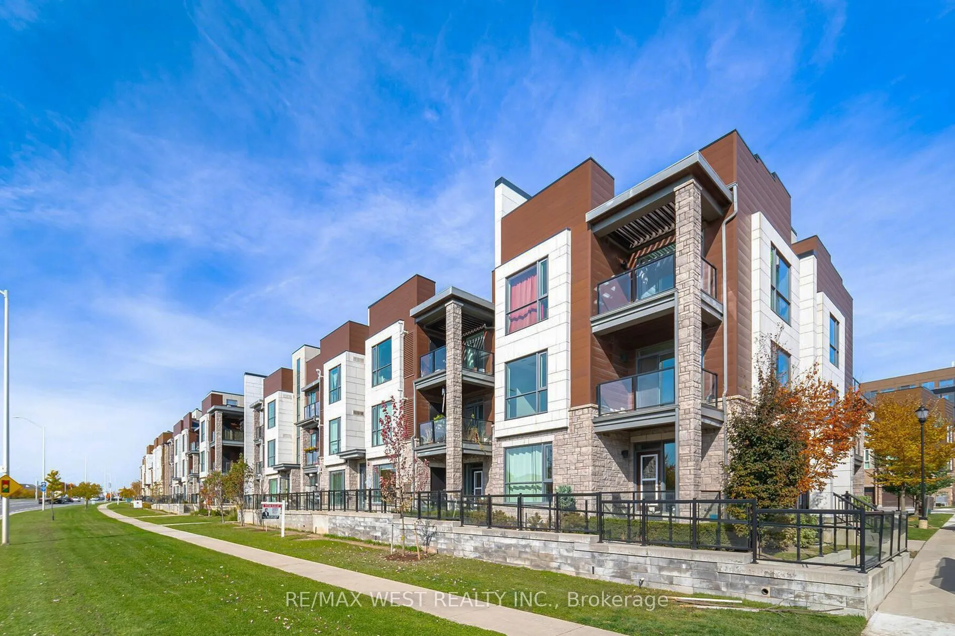 Photo 1 of Unit 308, 2375 Bronte Road, Oakville, Westmount — HOMEH