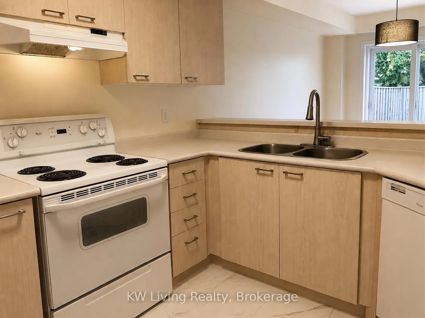 Photo 5 of 5 Alexis Way, Whitby, Williamsburg — HOMEH