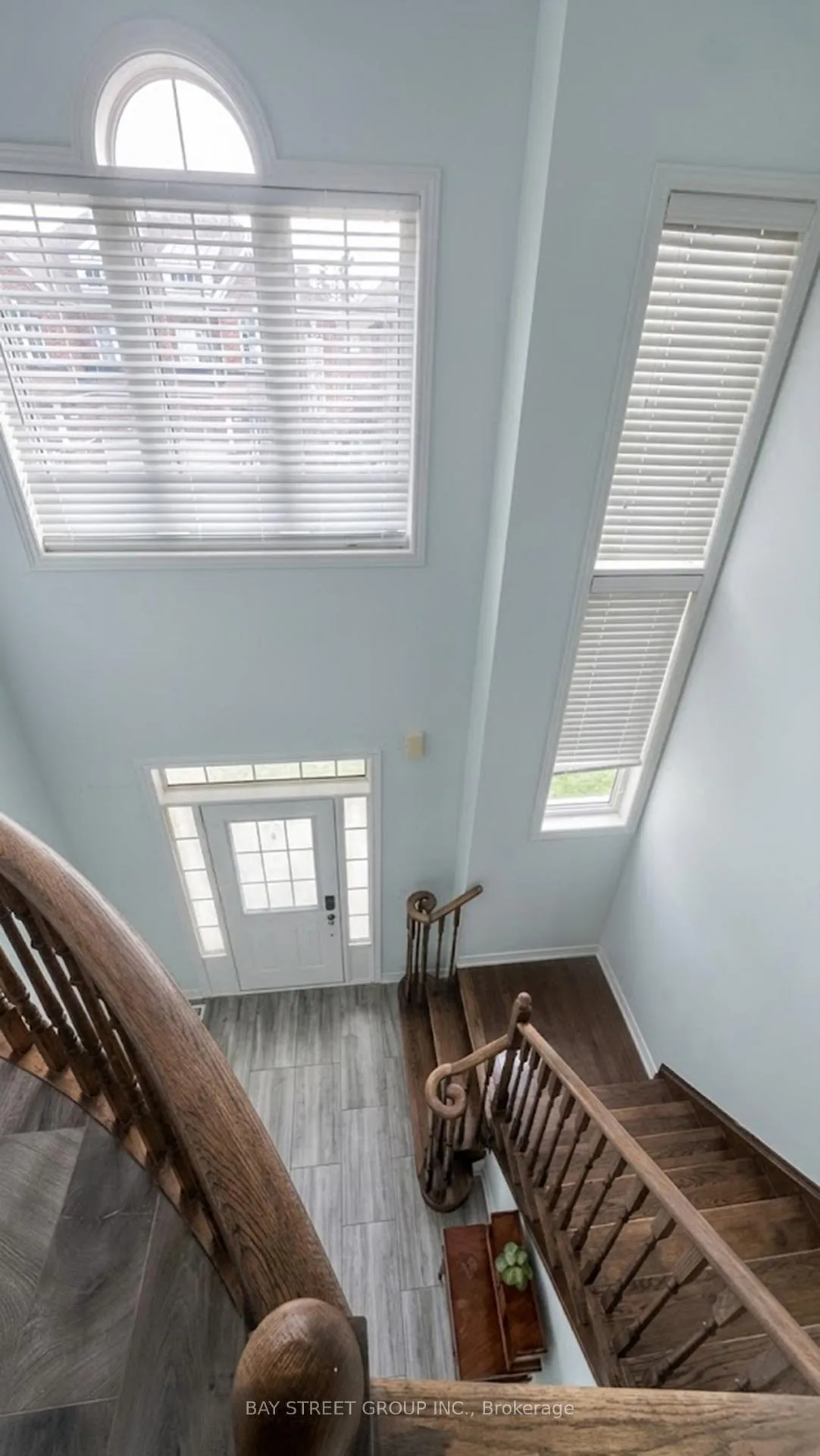 Photo 5 of 12 Monceau Road, Brampton, Northwest Brampton — HOMEH