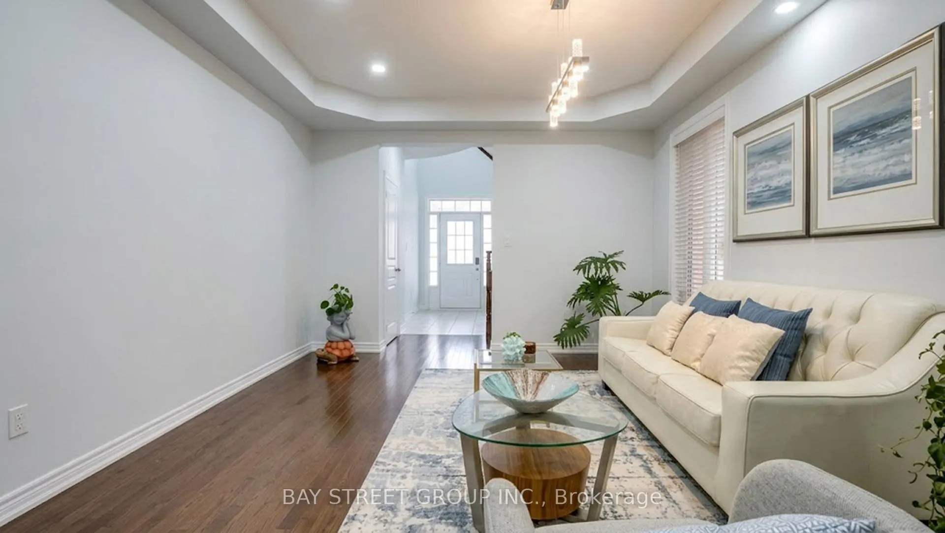 Photo 10 of 12 Monceau Road, Brampton, Northwest Brampton — HOMEH