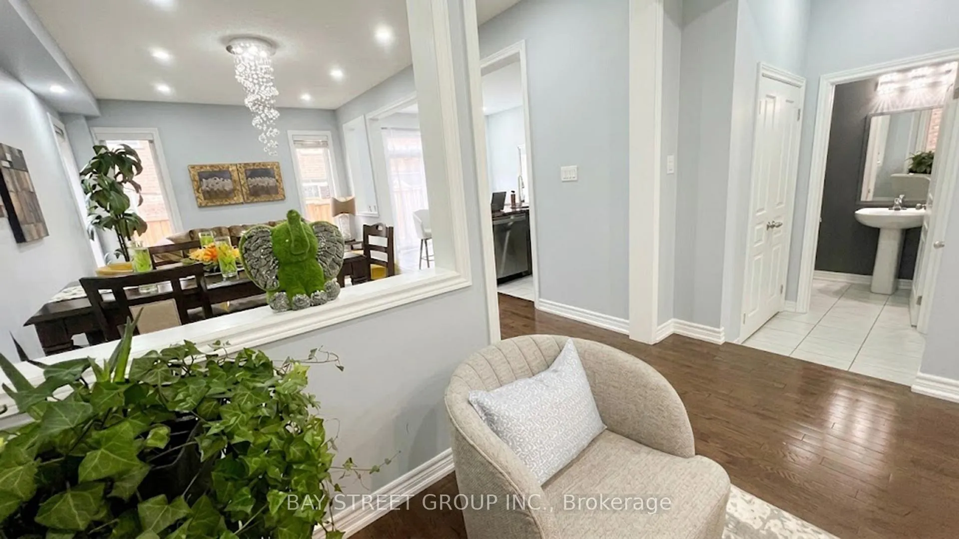 Photo 11 of 12 Monceau Road, Brampton, Northwest Brampton — HOMEH