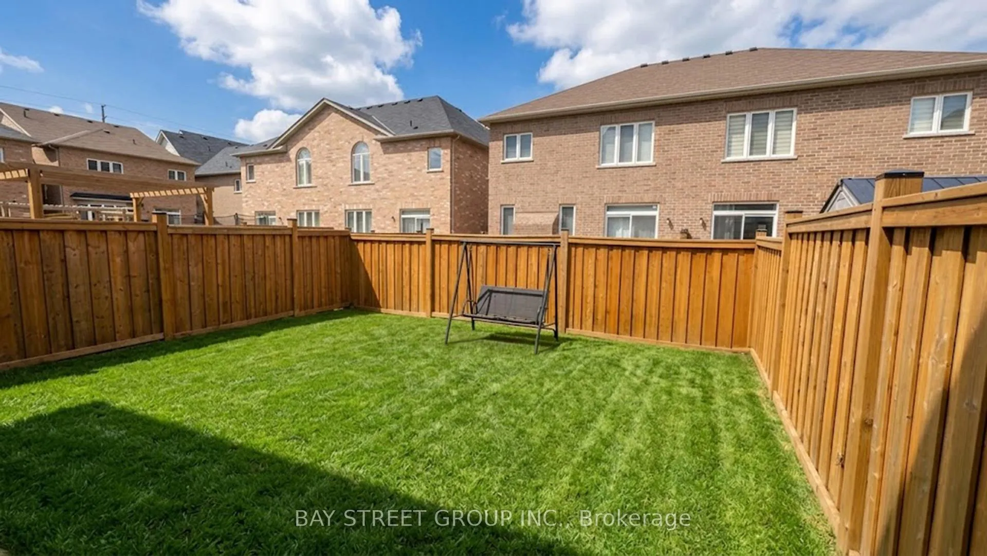 Photo 38 of 12 Monceau Road, Brampton, Northwest Brampton — HOMEH
