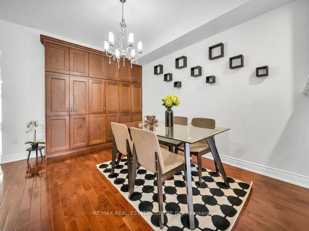 Photo 12 of 198 Duskywing Way, Oakville, Bronte — HOMEH