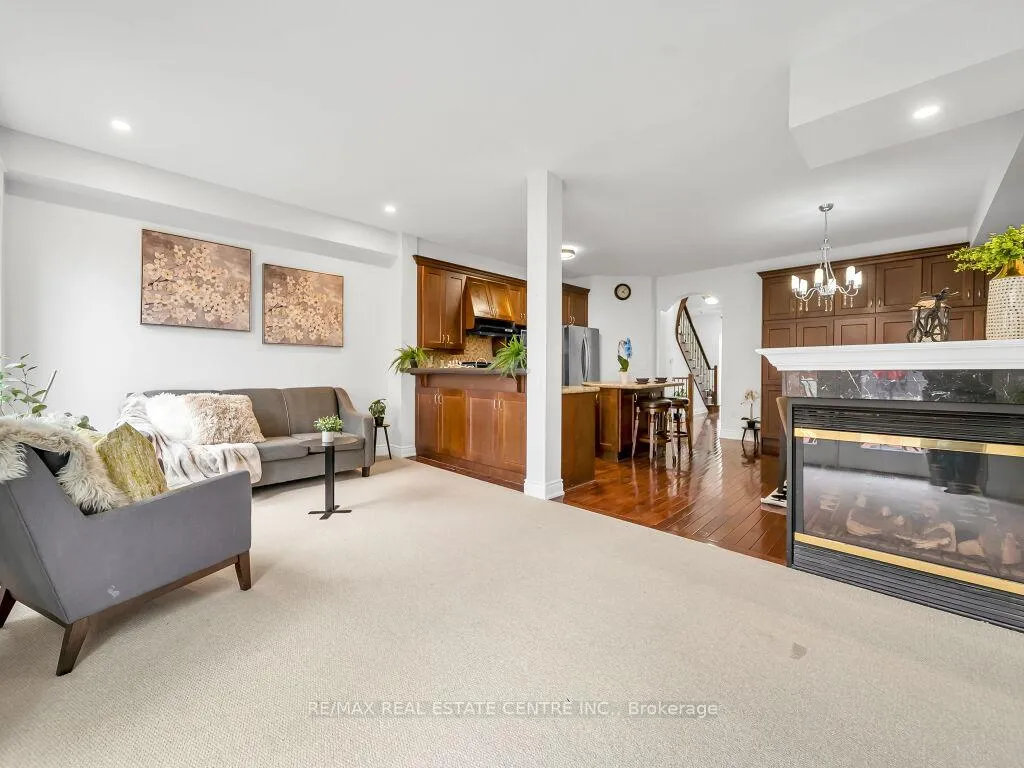 Photo 17 of 198 Duskywing Way, Oakville, Bronte — HOMEH