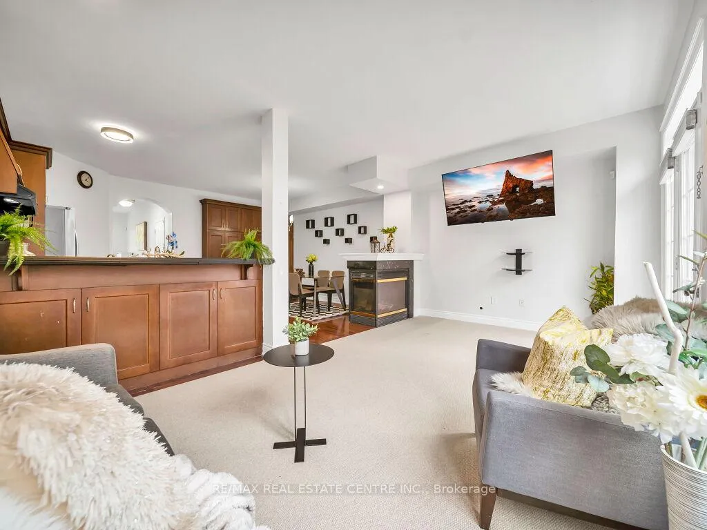 Photo 18 of 198 Duskywing Way, Oakville, Bronte — HOMEH