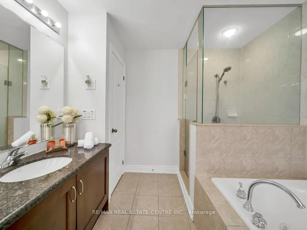 Photo 28 of 198 Duskywing Way, Oakville, Bronte — HOMEH
