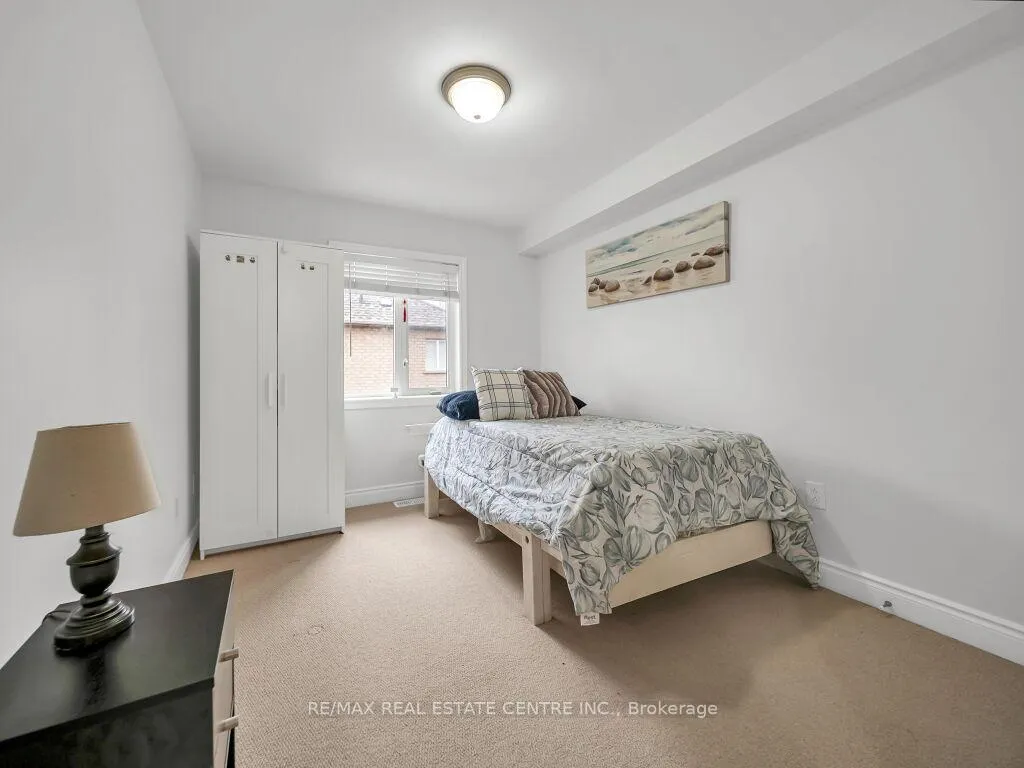Photo 32 of 198 Duskywing Way, Oakville, Bronte — HOMEH