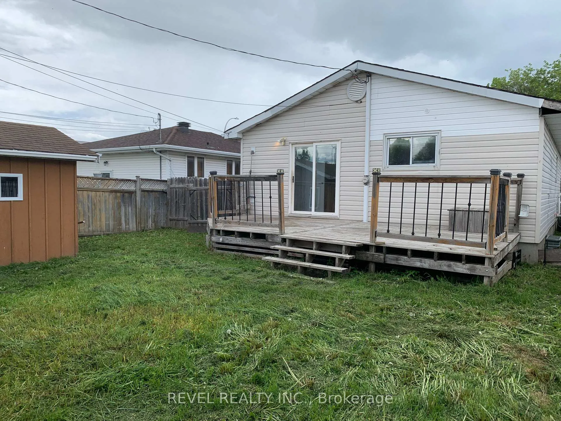 Photo 5 of 597 Spooner Drive, Timmins, TNW - Riverpark — HOMEH