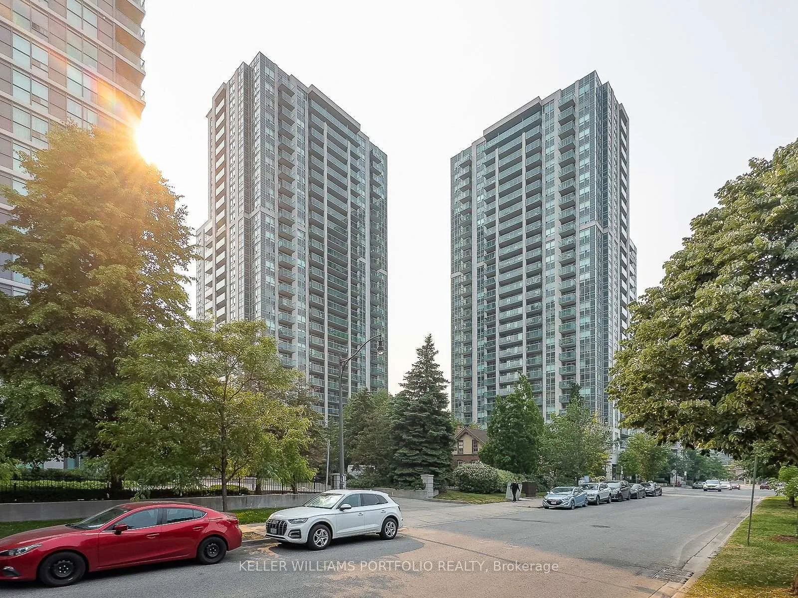Front of Unit 312, 16 Harrison Garden Boulevard