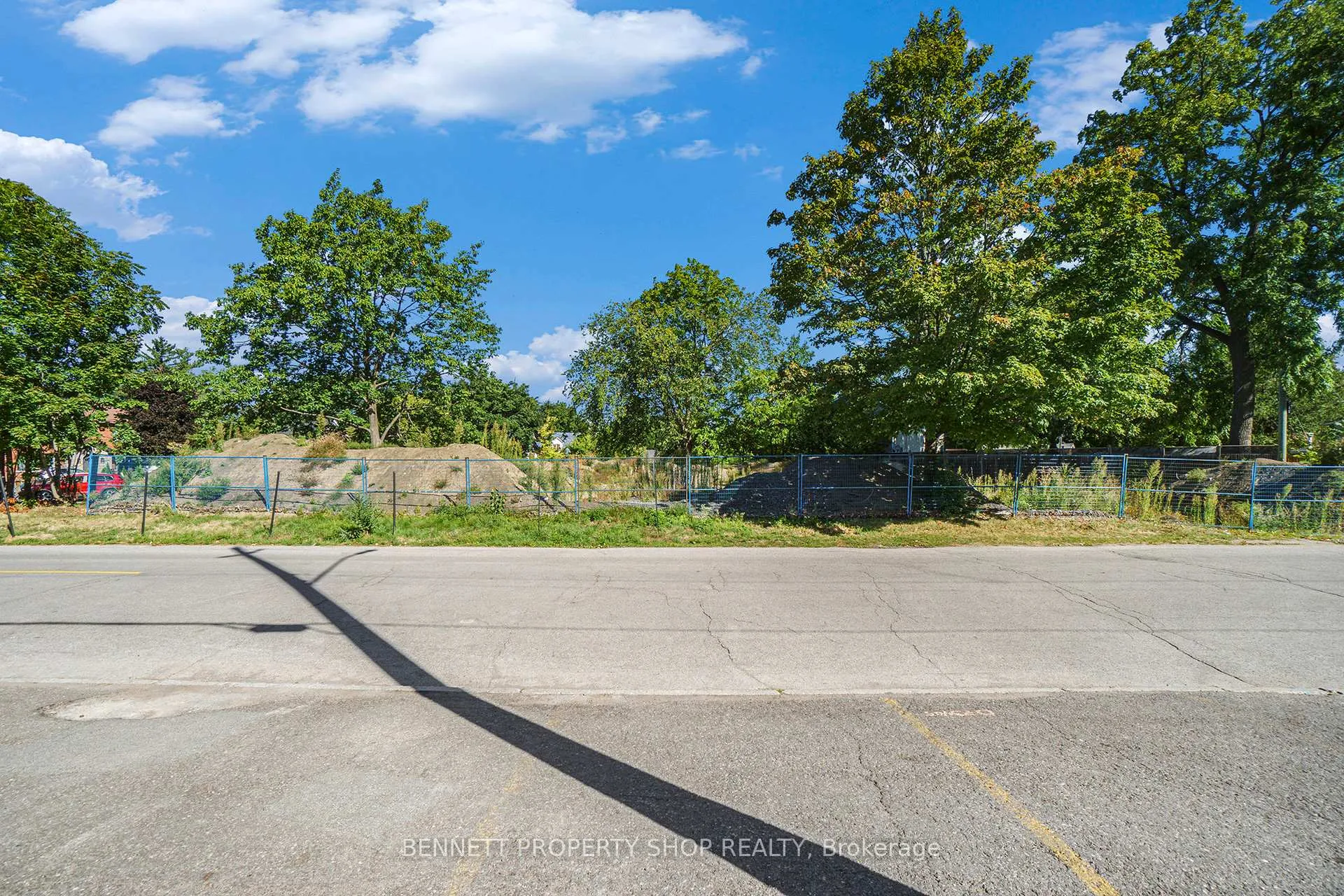 Photo 11 of 257 Cunningham Avenue, Ottawa, Alta Vista/Faircrest Heights — HOMEH