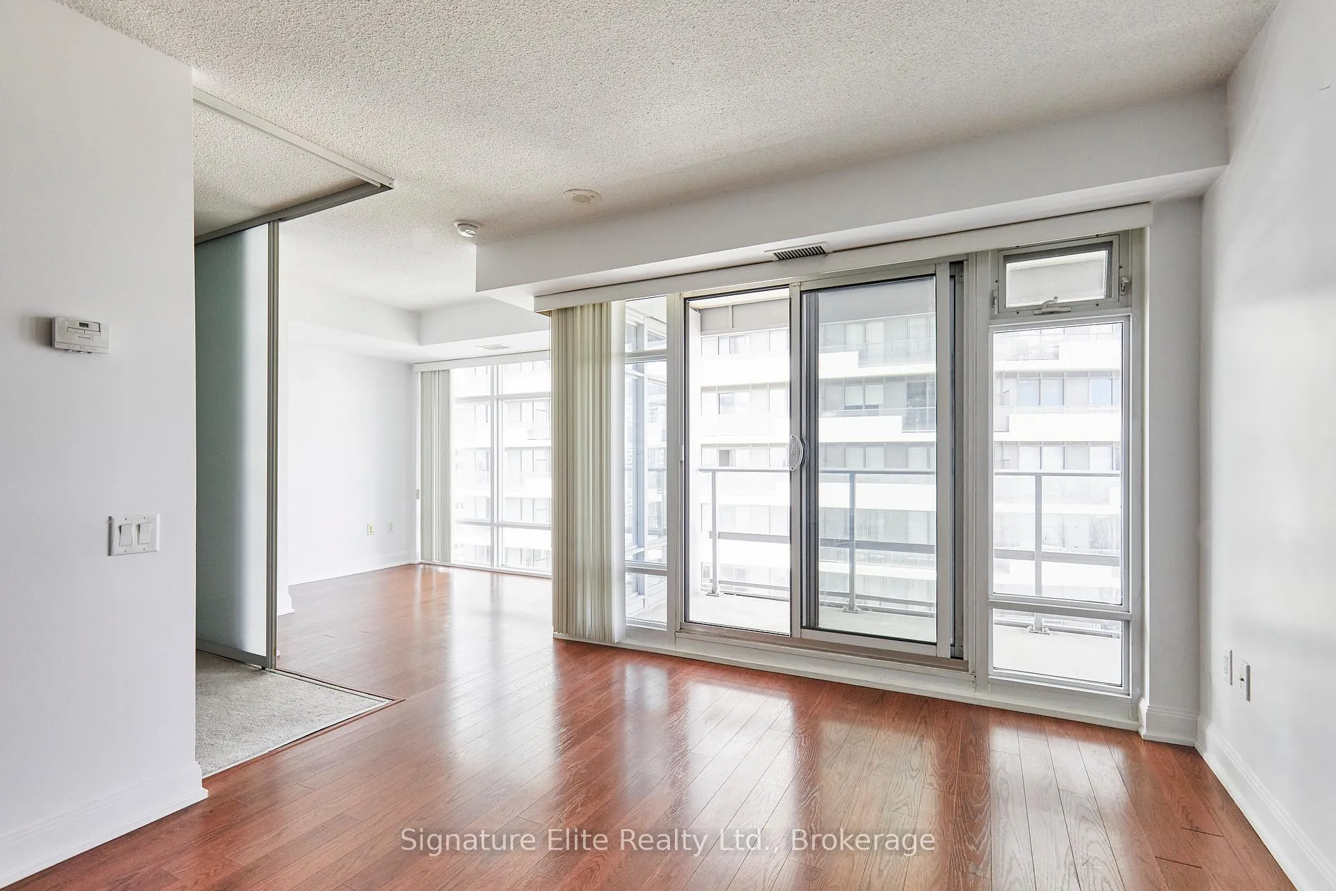 Photo 9 of Unit 3209, 2191 Yonge Street, Toronto, Mount Pleasant West — HOMEH