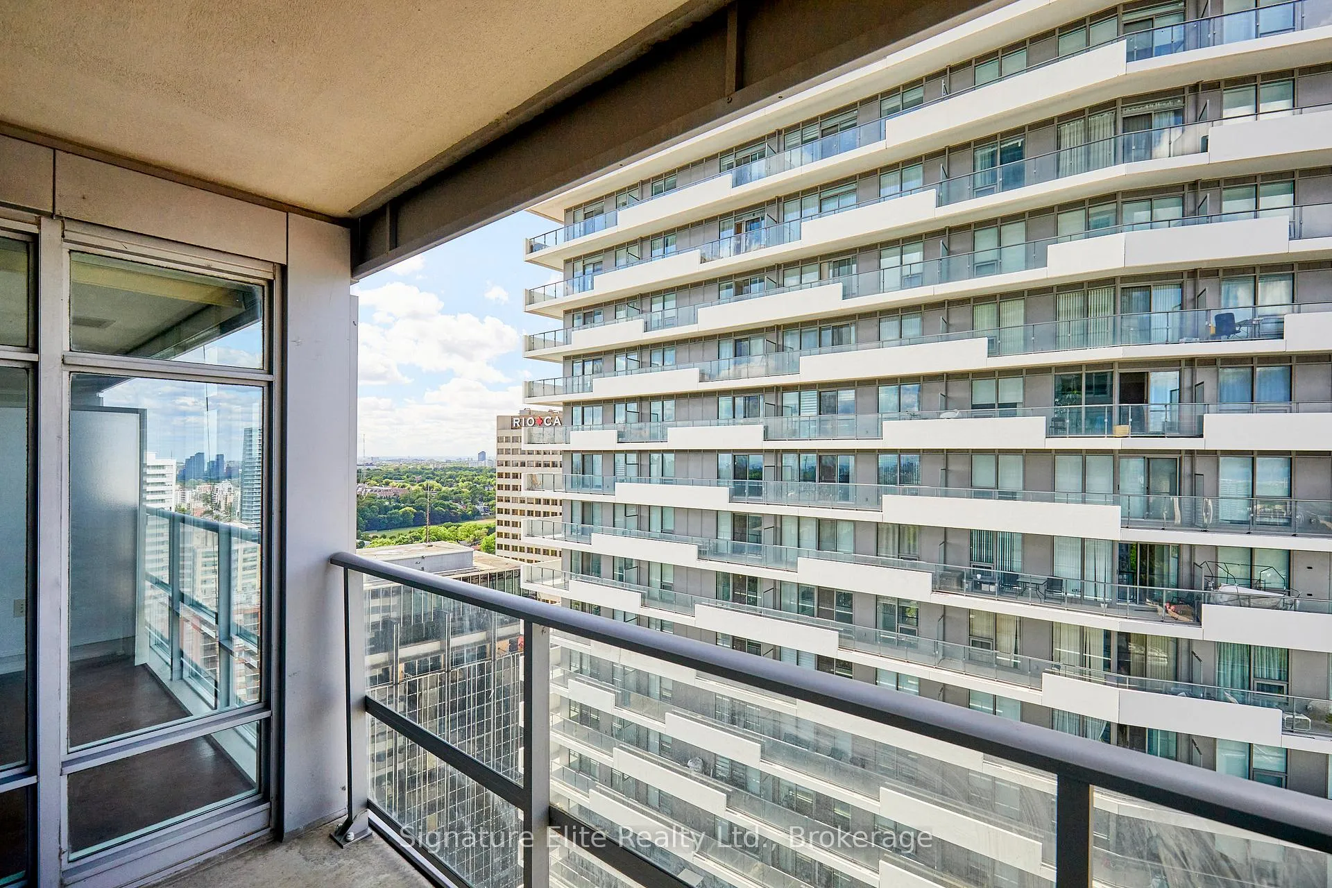Photo 13 of Unit 3209, 2191 Yonge Street, Toronto, Mount Pleasant West — HOMEH