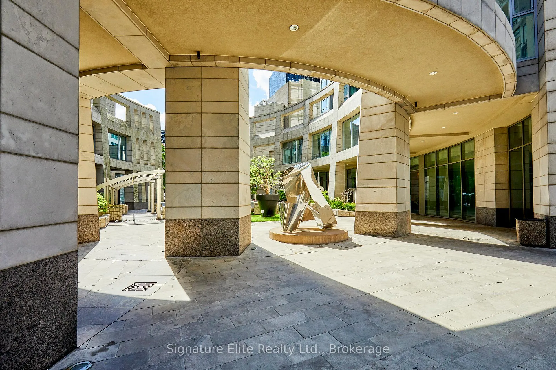 Photo 27 of Unit 3209, 2191 Yonge Street, Toronto, Mount Pleasant West — HOMEH