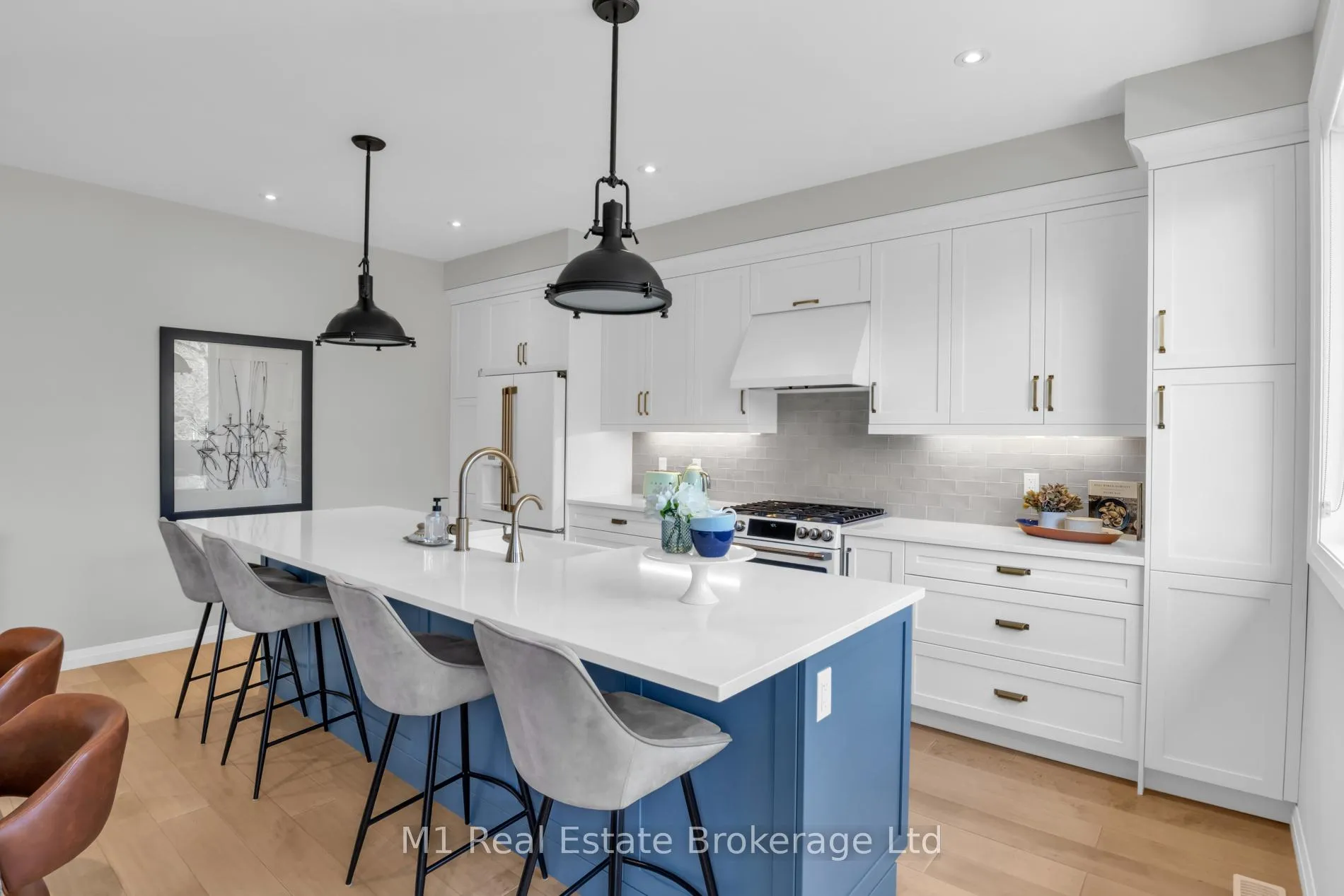 Photo 9 of 25 Creekside Terrace, Centre Wellington, Fergus — HOMEH