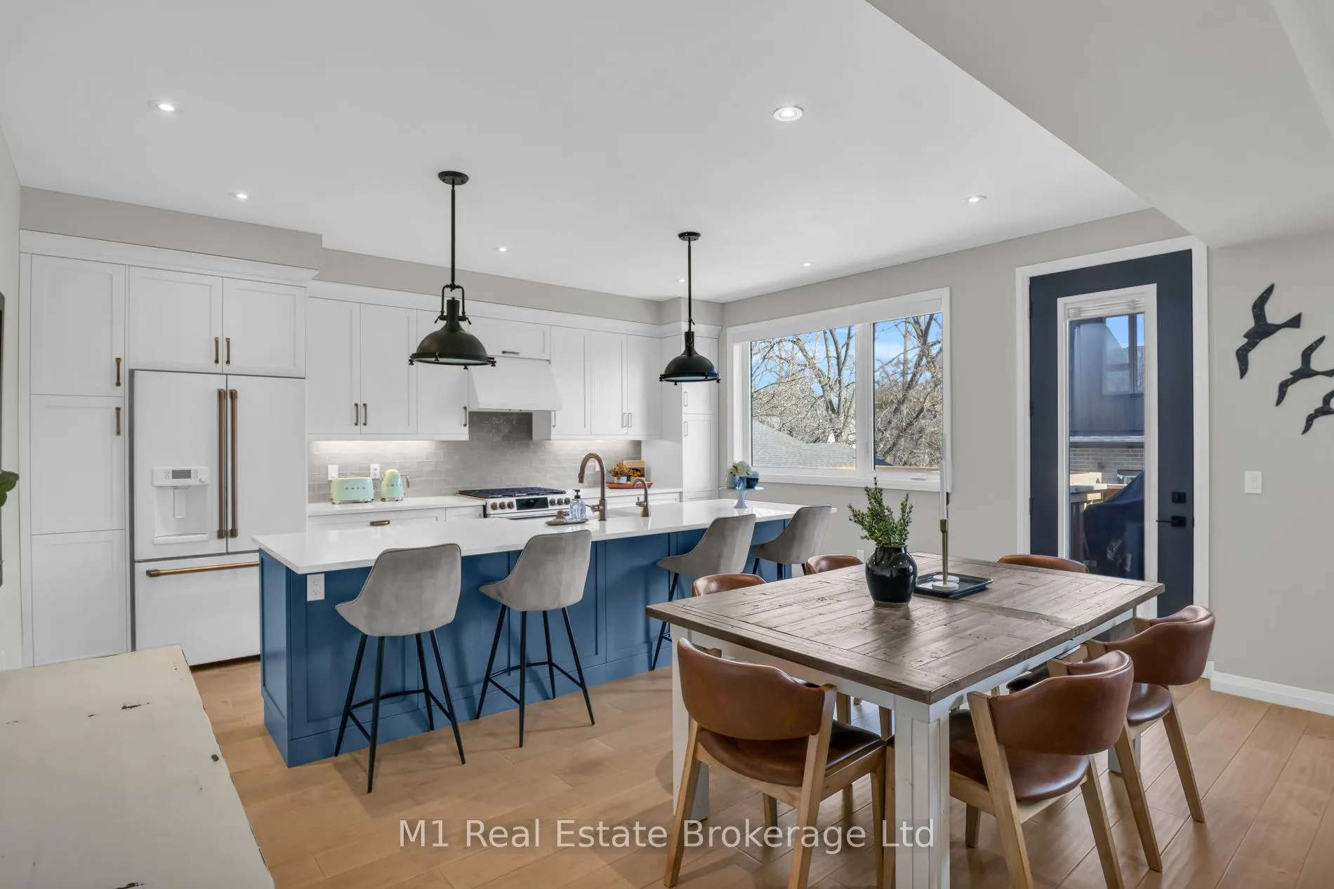 Photo 16 of 25 Creekside Terrace, Centre Wellington, Fergus — HOMEH