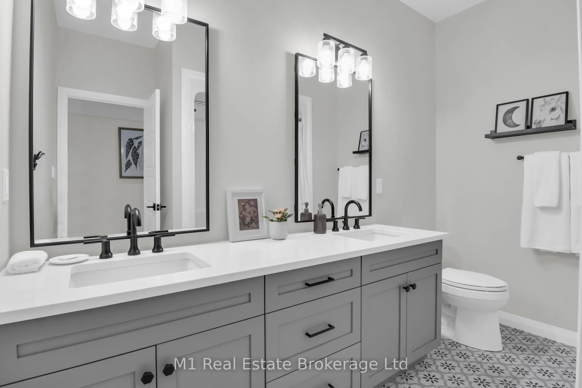 Photo 28 of 25 Creekside Terrace, Centre Wellington, Fergus — HOMEH