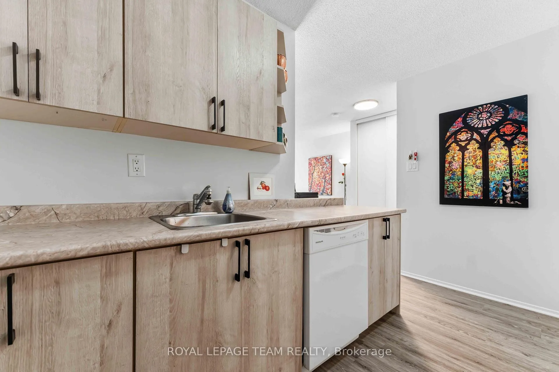 Photo 11 of Unit 203, 110 Forward Avenue, Ottawa, Mechanicsville — HOMEH