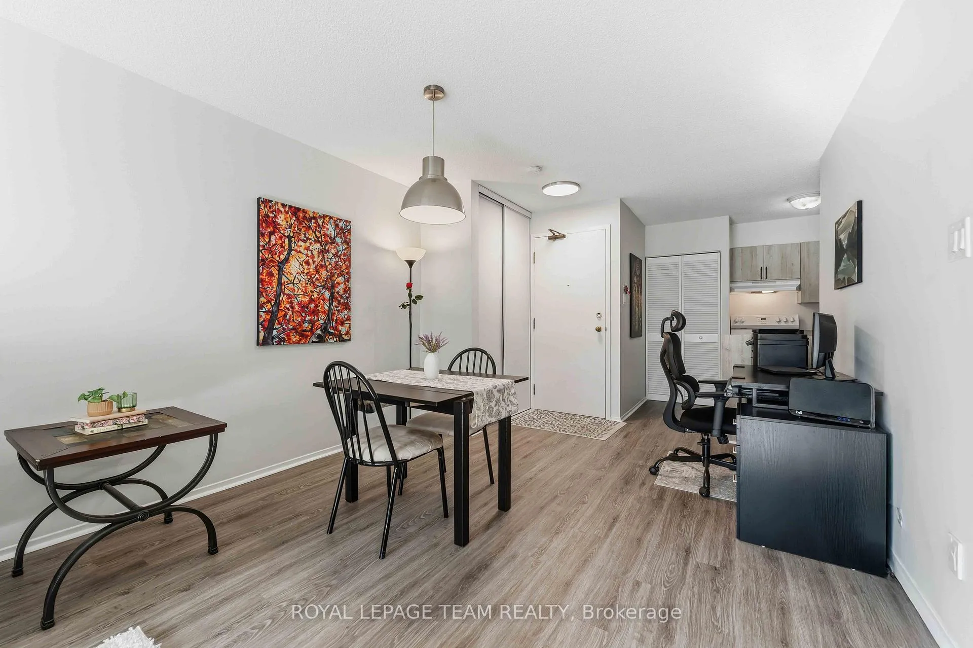 Photo 13 of Unit 203, 110 Forward Avenue, Ottawa, Mechanicsville — HOMEH