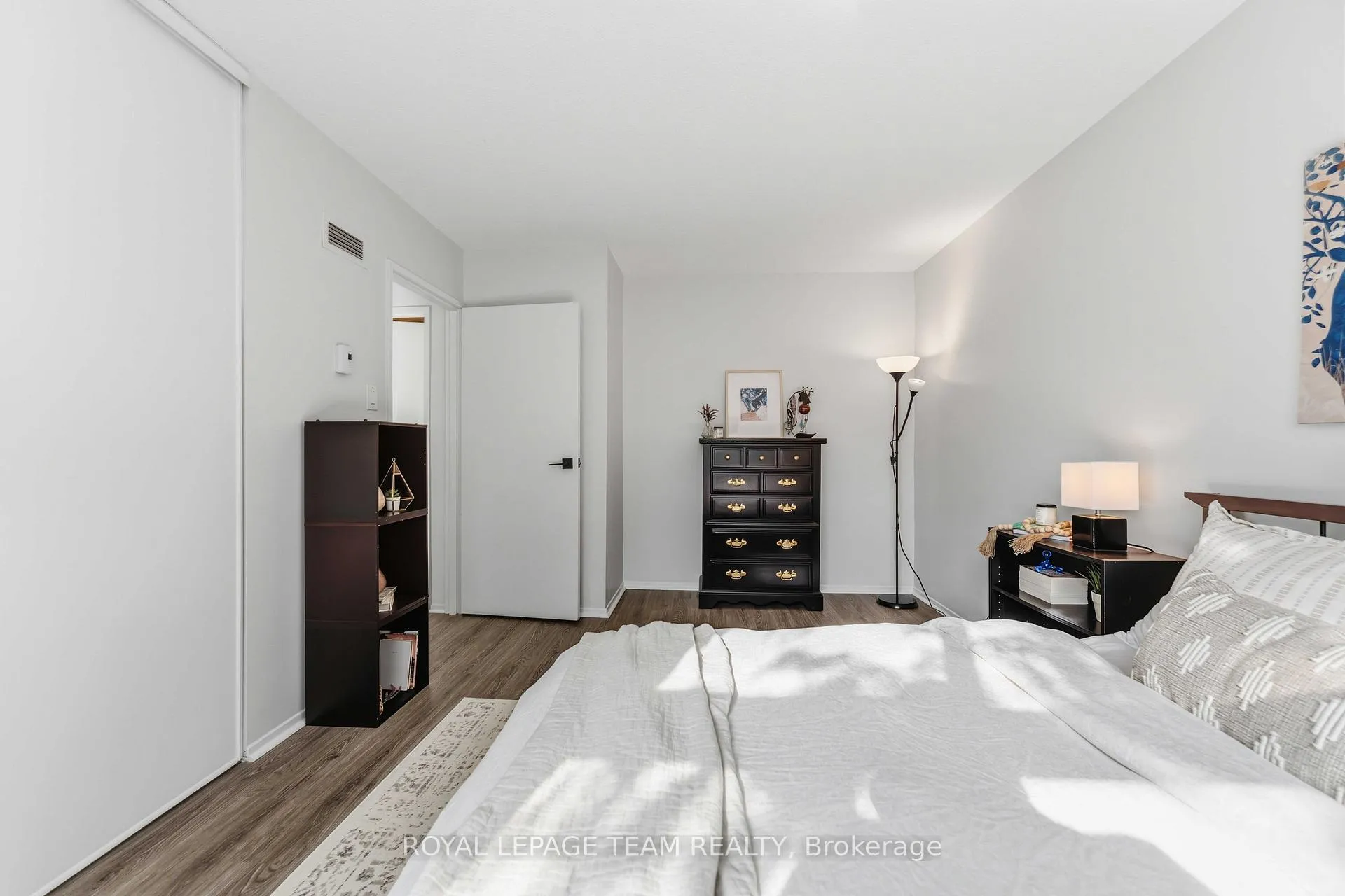 Photo 24 of Unit 203, 110 Forward Avenue, Ottawa, Mechanicsville — HOMEH