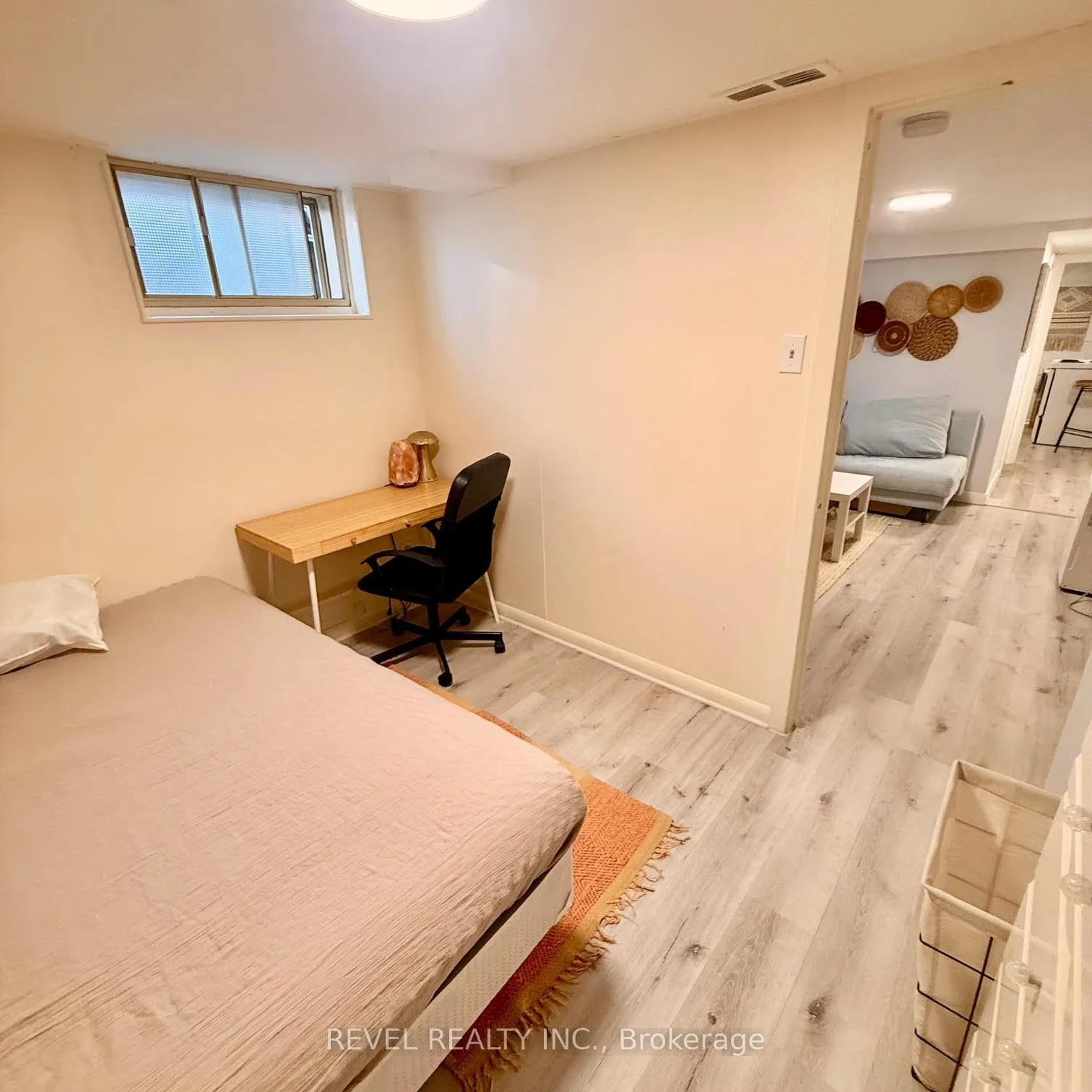 Photo 20 of 368 Wharncliffe Road S, London, South F — HOMEH