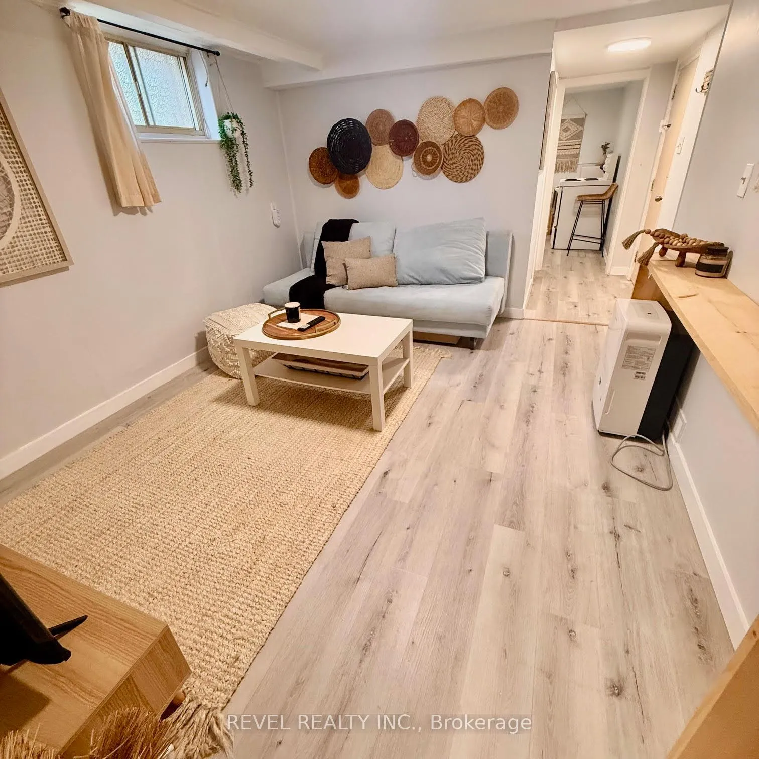 Photo 21 of 368 Wharncliffe Road S, London, South F — HOMEH