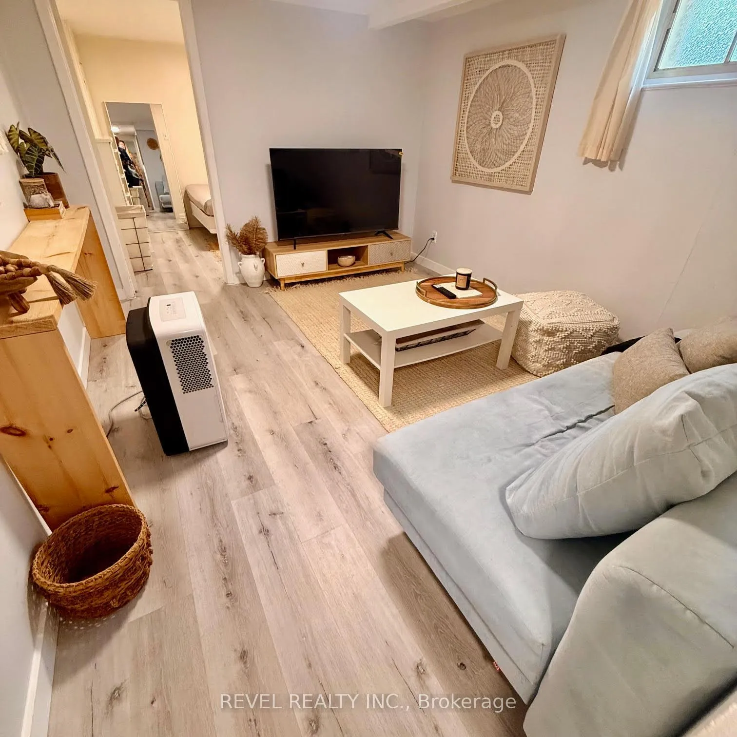 Photo 22 of 368 Wharncliffe Road S, London, South F — HOMEH
