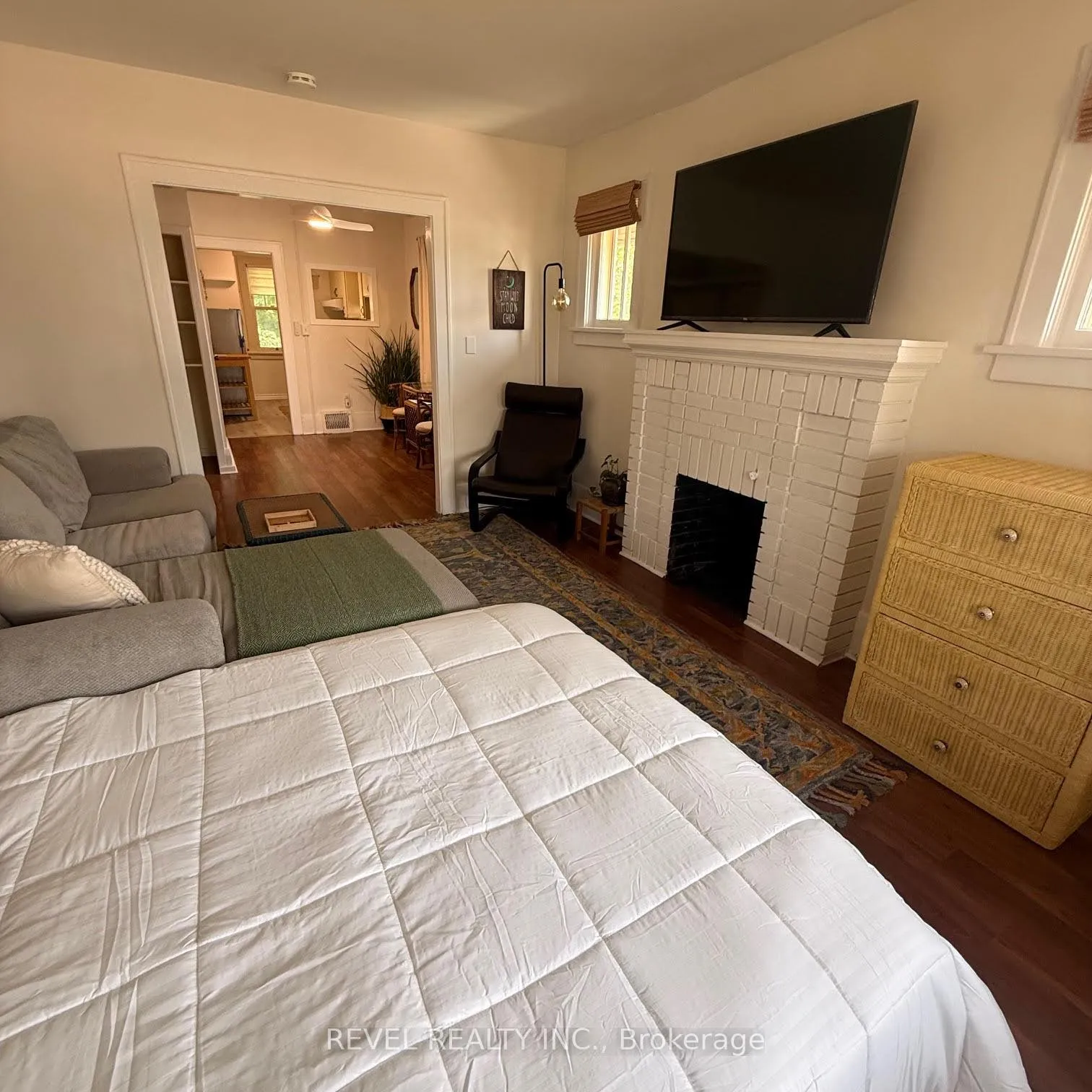 Photo 27 of 368 Wharncliffe Road S, London, South F — HOMEH