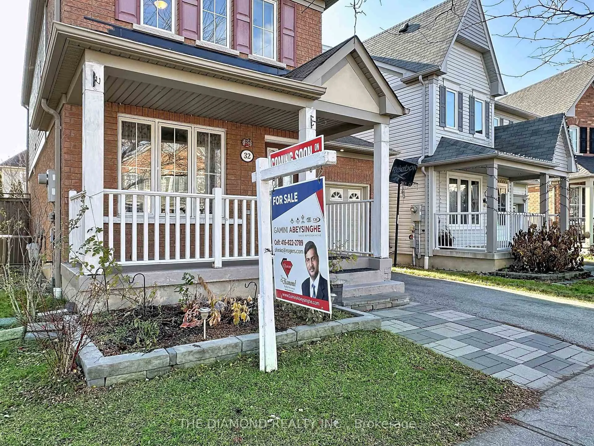 Photo 2 of 32 Marriner Crescent, Ajax, Northeast Ajax — HOMEH