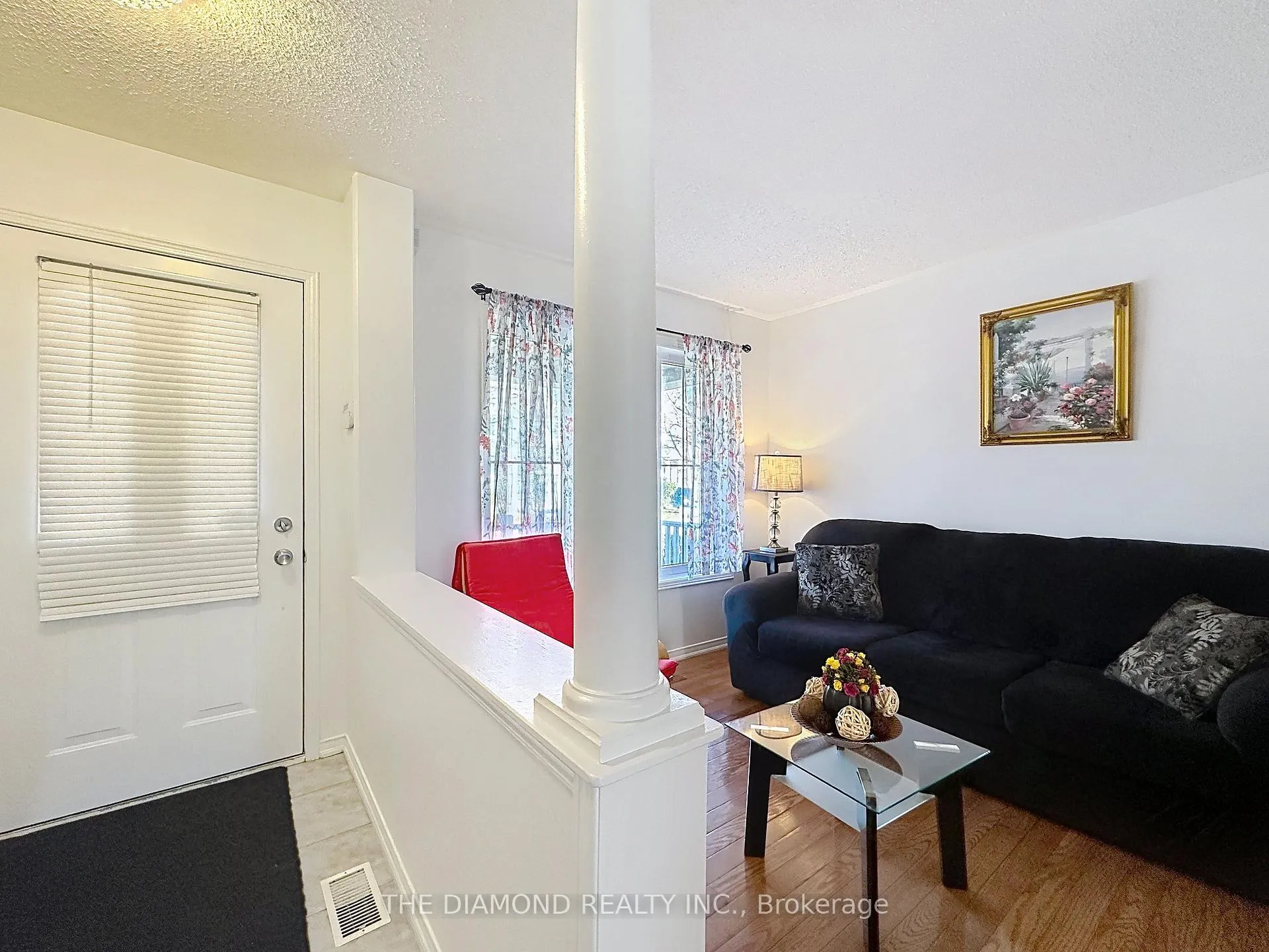 Photo 5 of 32 Marriner Crescent, Ajax, Northeast Ajax — HOMEH